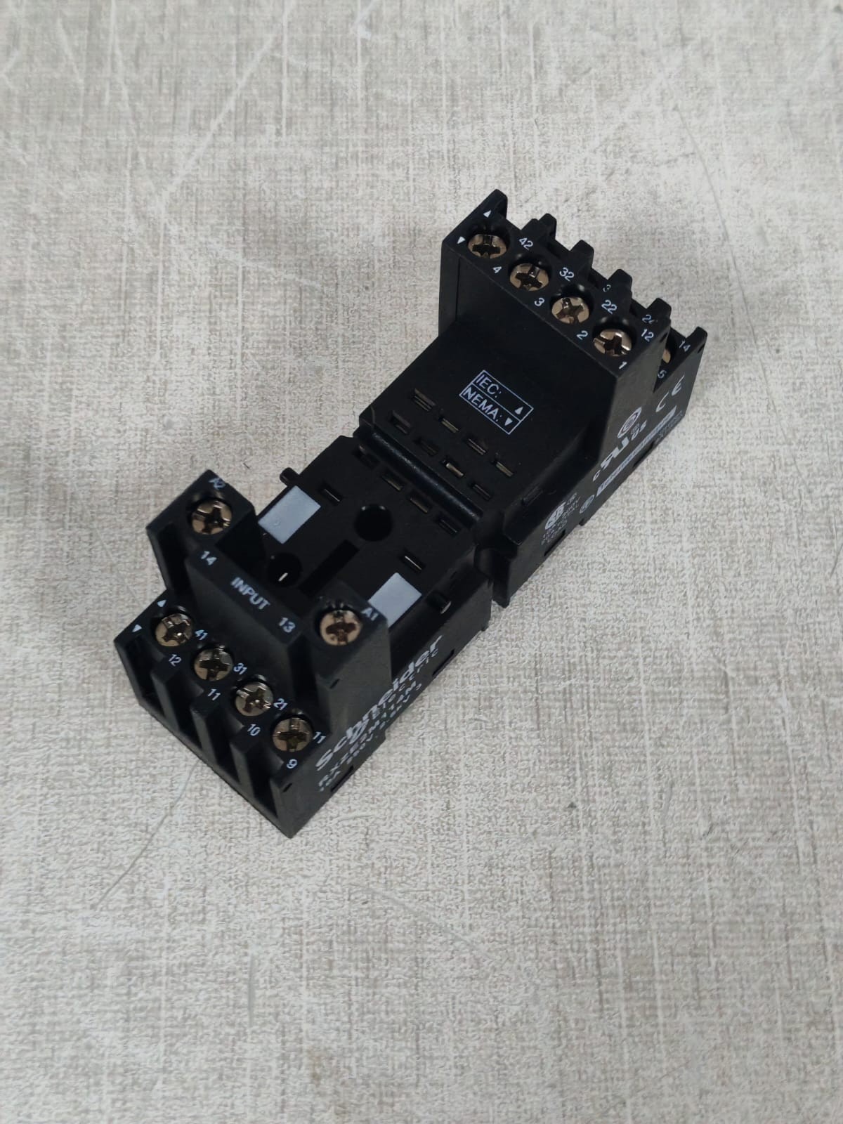 Schneider Electric RXZE2M114M SCHNEIDER ELECTRIC RXZE2M114M SIMPLE SOCKET 5