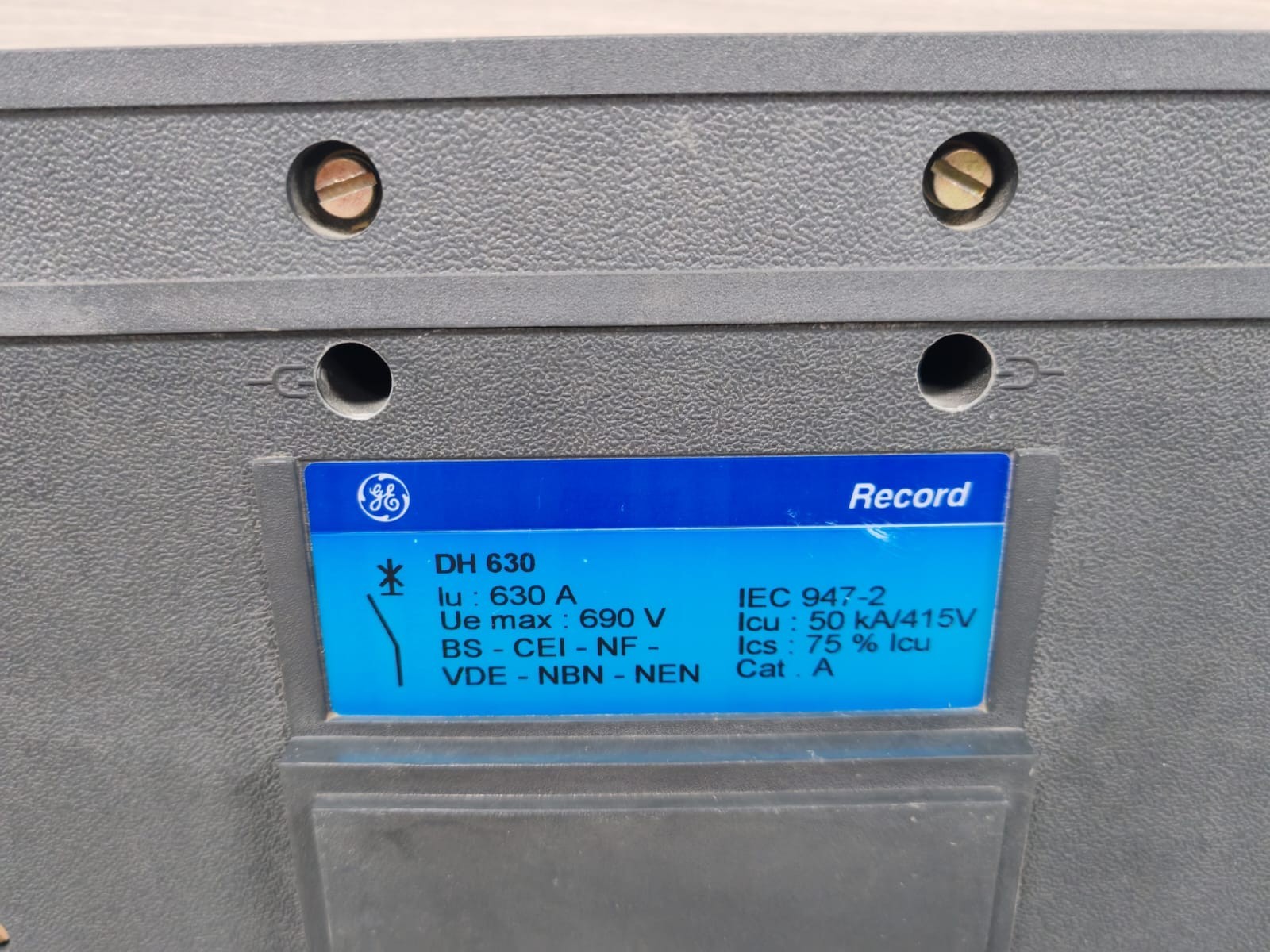 GE DH630 GE Record DH630 Triple Pole 2