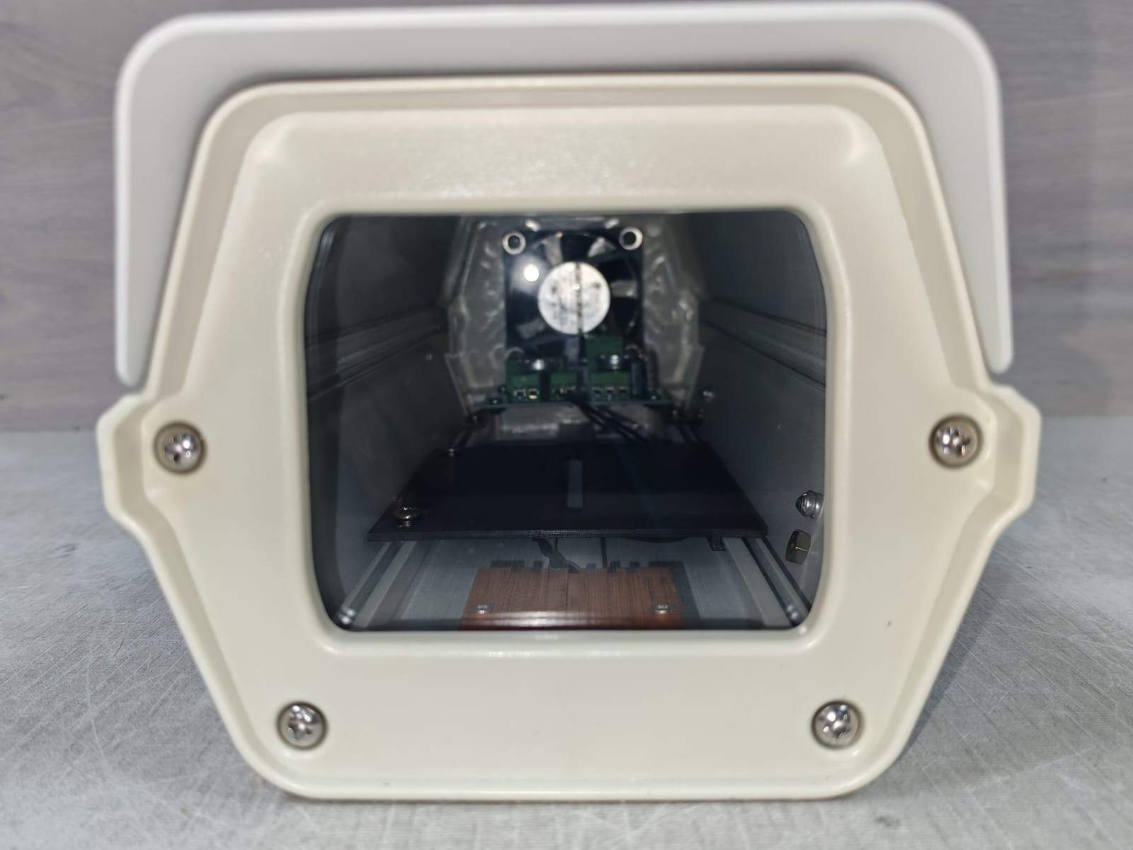 WISENET SHB-4200H/KEX WISENET SHB-4200H / SHB-4200H/KEX Box Camera Housing 9