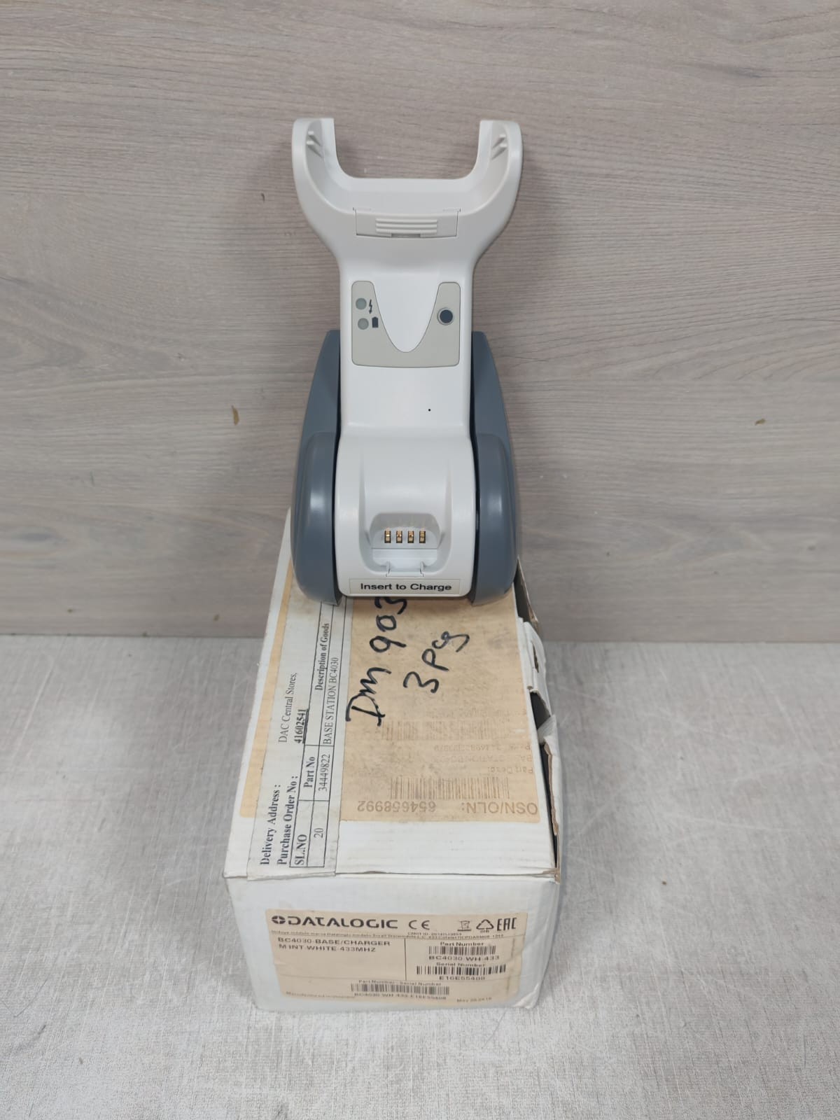 Datalogic BC4030-WH-433 DATALOGIC GRYPHON BC4030-WH-433 Base/Charger 2