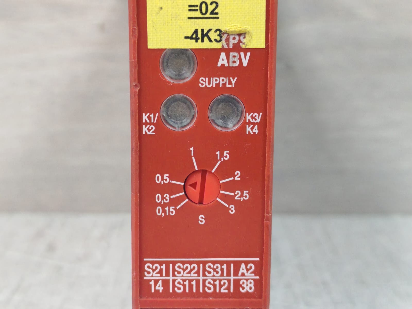 Schneider Electric XPSABV1133P SCHNEIDER ELECTRIC PREVENTA XPSABV1133P SAFETY RELAY 24VDC 3