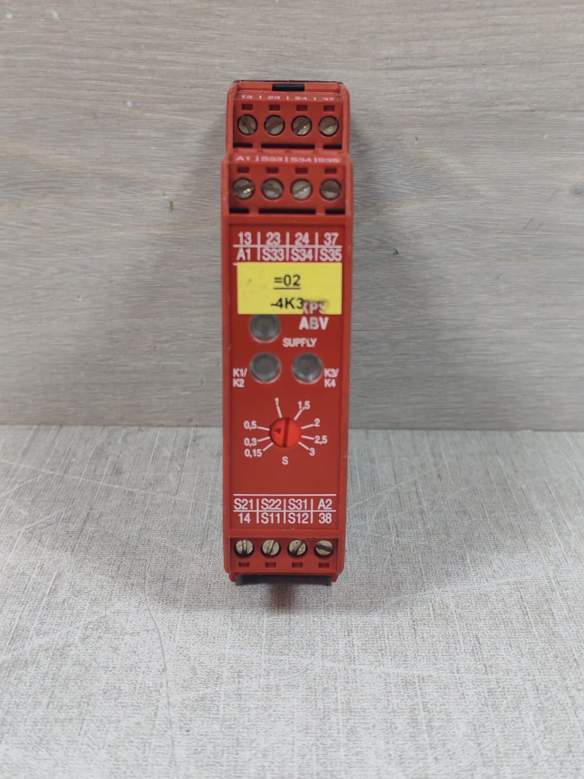 SCHNEIDER ELECTRIC PREVENTA XPSABV1133P SAFETY RELAY 24VDC