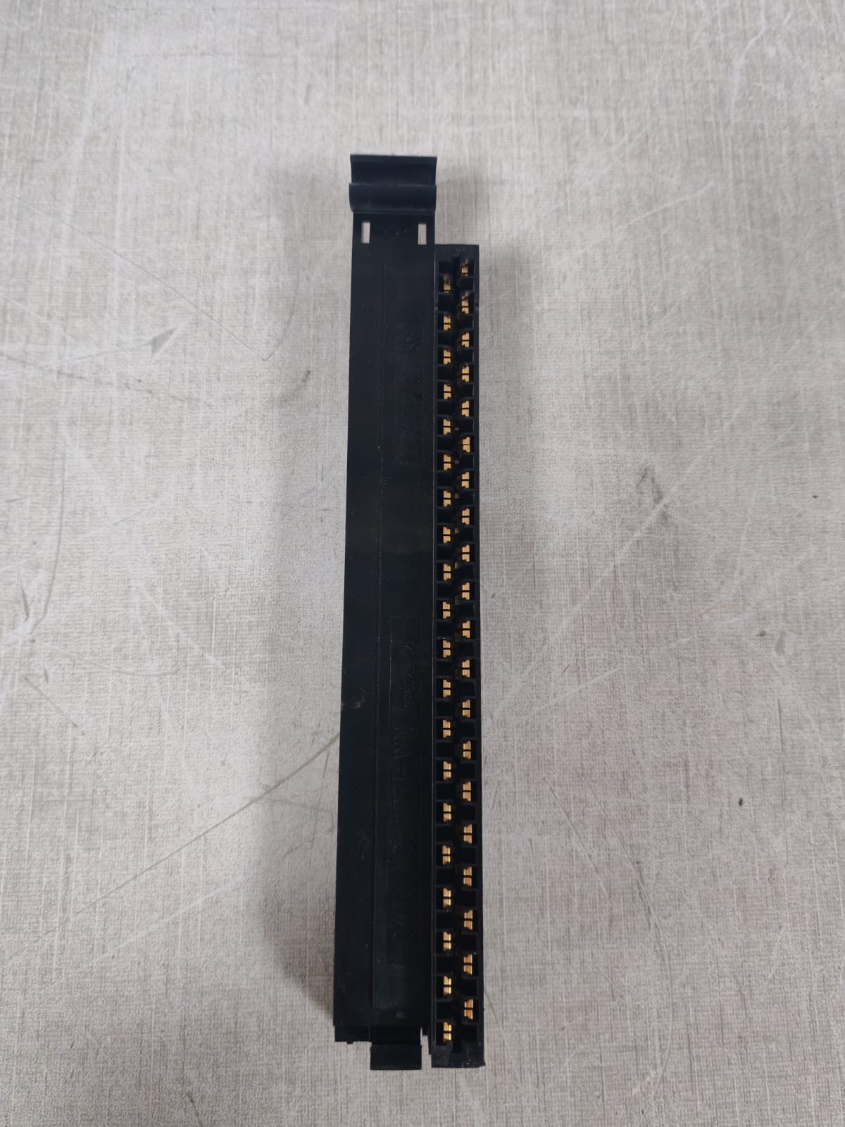 Allen-Bradley 1771-IQ16/C REV.A02 ALLEN BRADLEY 1771-IQ16/C REV.A02 ISOLATED DC INPUT MODULE 24VDC 7