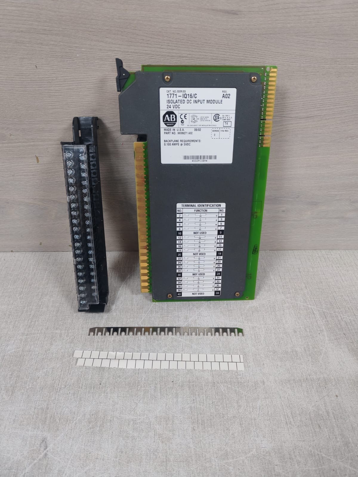 ALLEN BRADLEY 1771-IQ16/C REV.A02 ISOLATED DC INPUT MODULE 24VDC