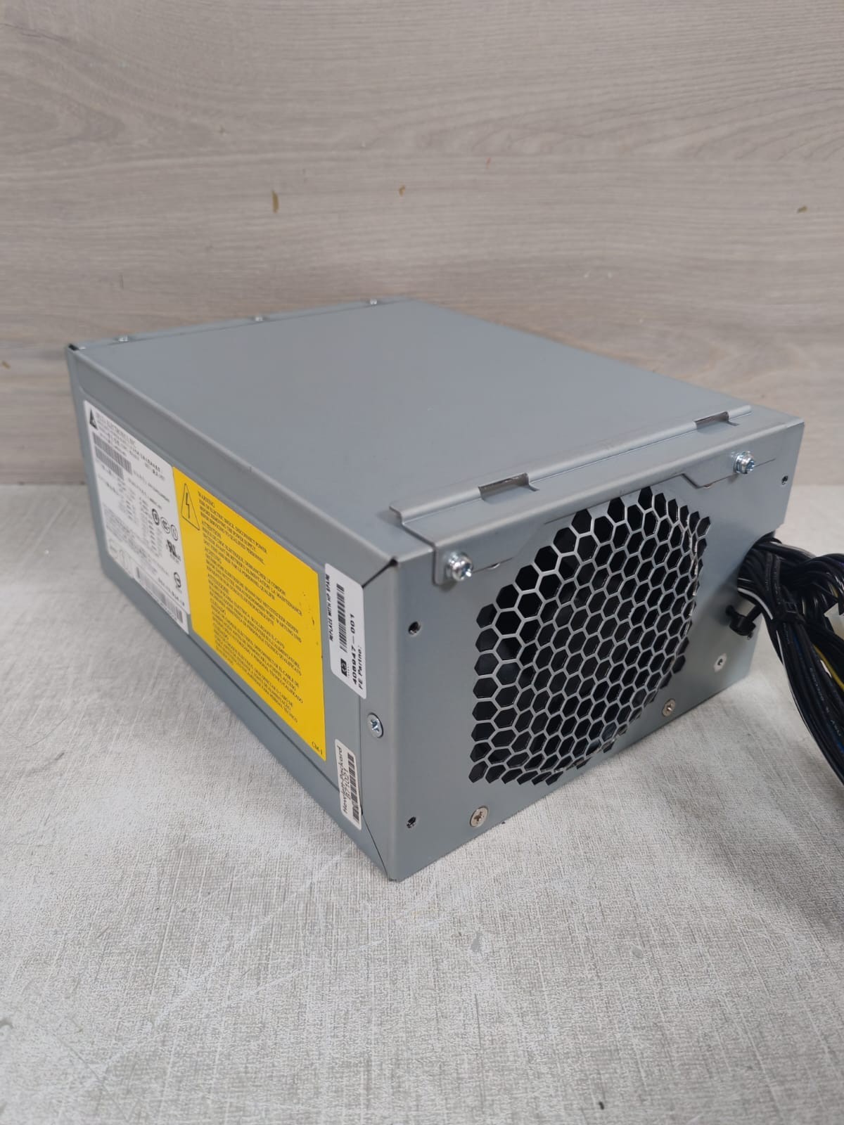 DELTA ELECTRONICS TDPS-825AB B DELTA ELECTRONICS TDPS-825AB B SWITCHING POWER SUPPLY 2