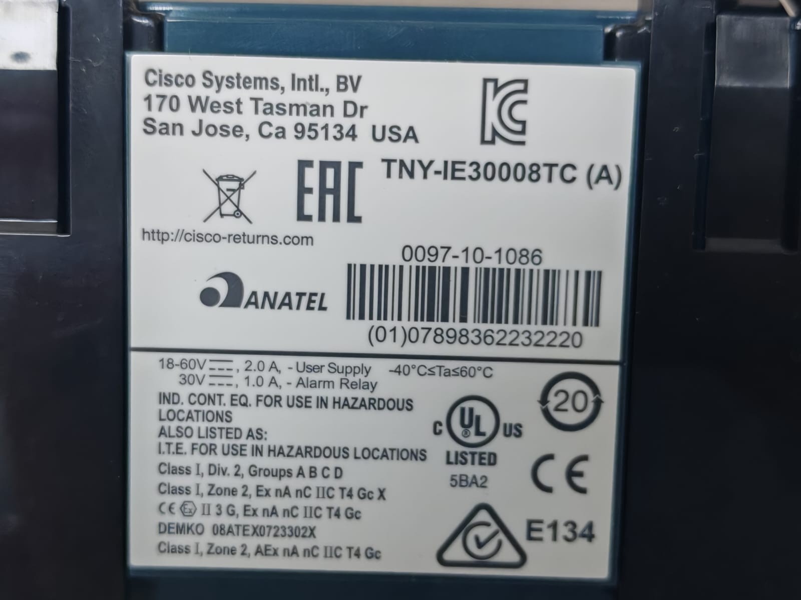 Cisco IE-3000-8TC CISCO IE-3000-8TC 8-Port Industrial Switch 4