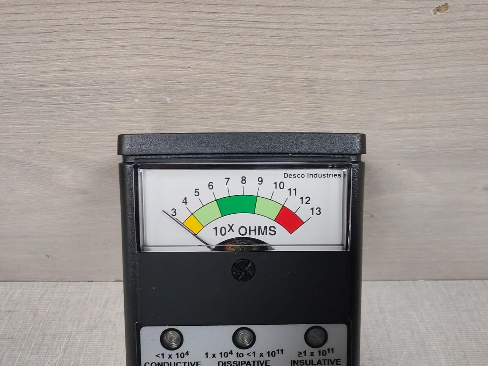 Desco 19784 DESCO 19784 ANALOG SURFACE RESISTANCE METER KIT 4