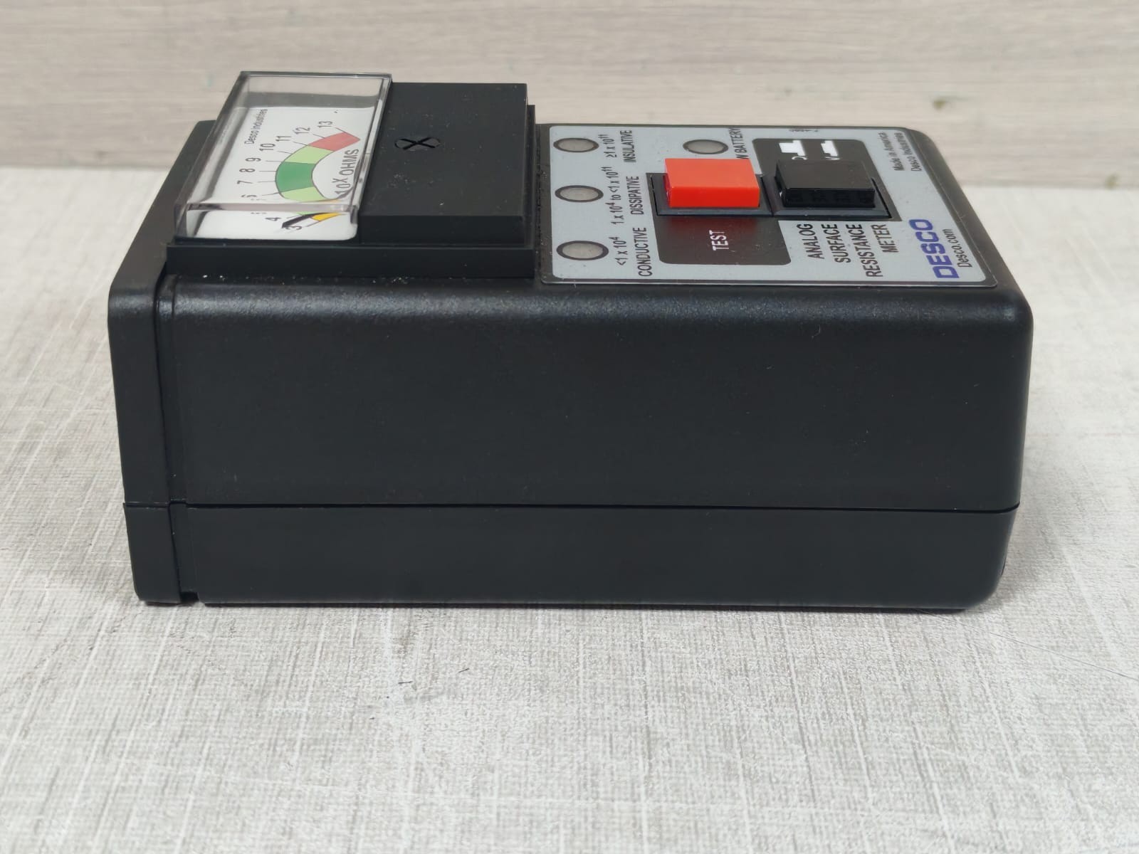 Desco 19784 DESCO 19784 ANALOG SURFACE RESISTANCE METER KIT 9