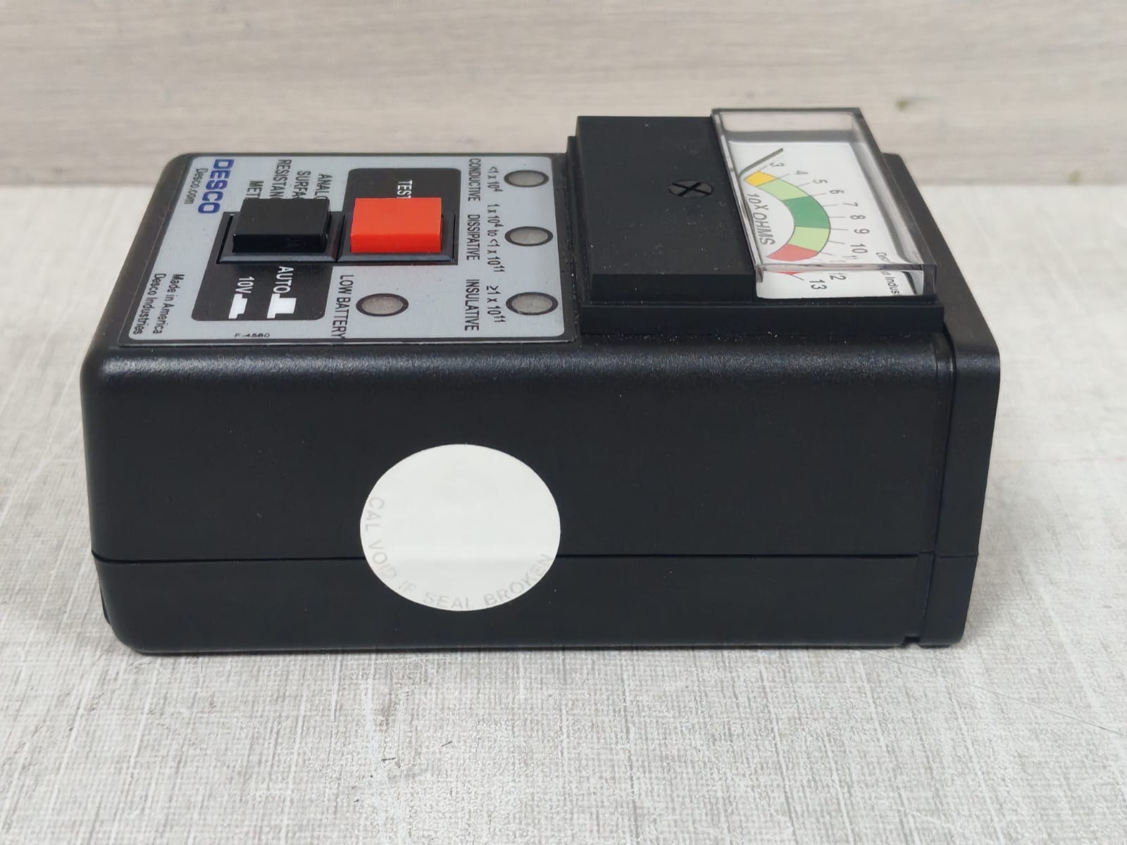 Desco 19784 DESCO 19784 ANALOG SURFACE RESISTANCE METER KIT 10