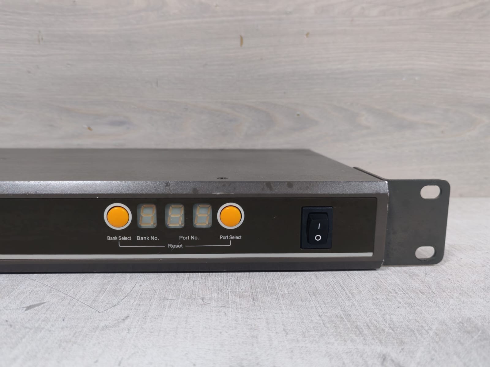 D-Link DKVM-8E D-LINK DKVM-8E 8-Port KVM Switch 3