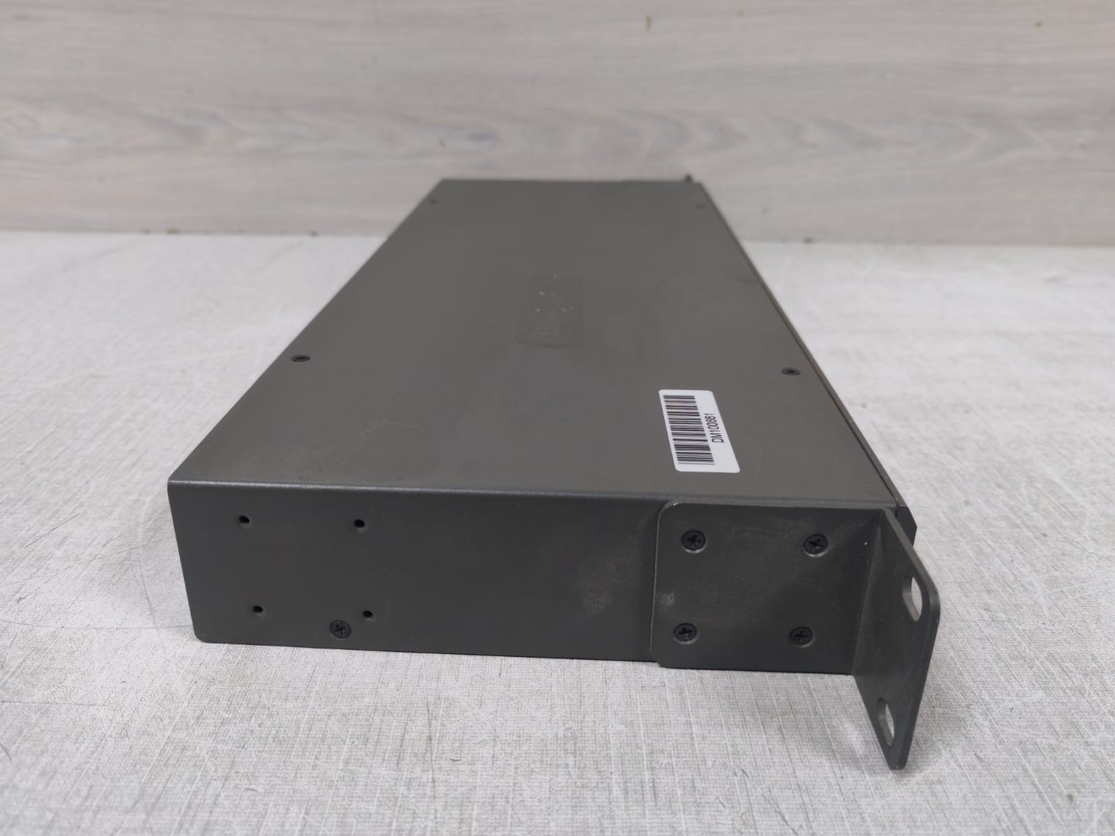 D-Link DKVM-8E D-LINK DKVM-8E 8-Port KVM Switch 10