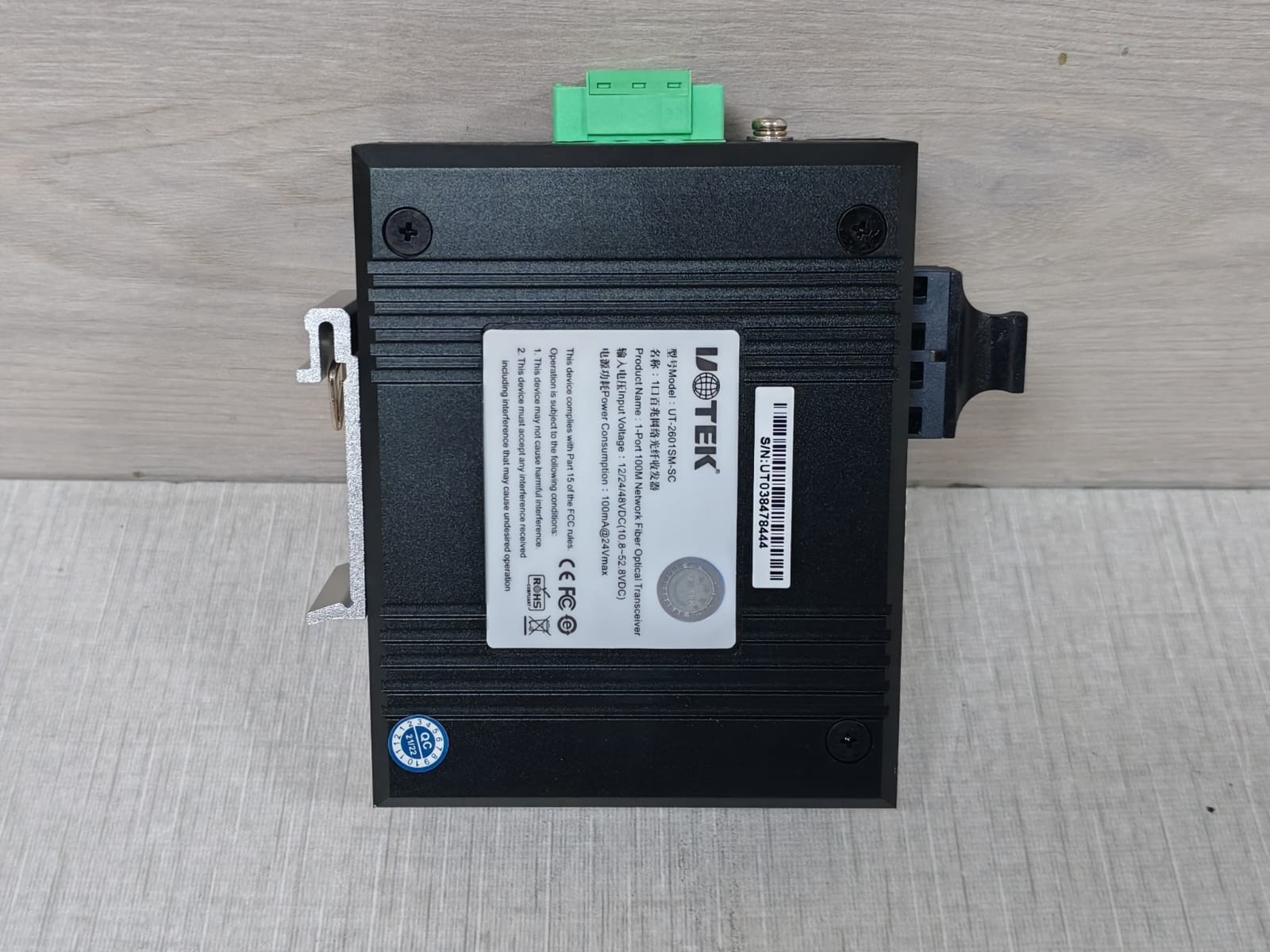 Uotek UT-2601SM-SC UOTEK UT-2601SM-SC 1-Port 100M Network Fiber Optical Transceiver 4