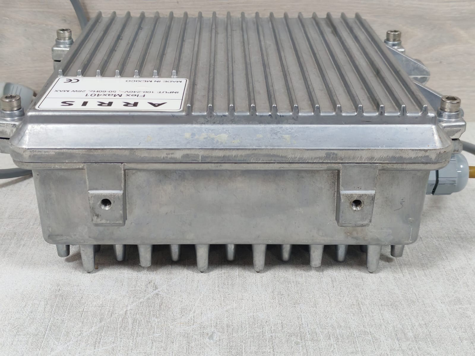 ARRIS FM401M6H-A15E-5NN ARRIS FLEX MAX401 FM401M6H-A15E-5NN HIGH-SPEED MODEM 5