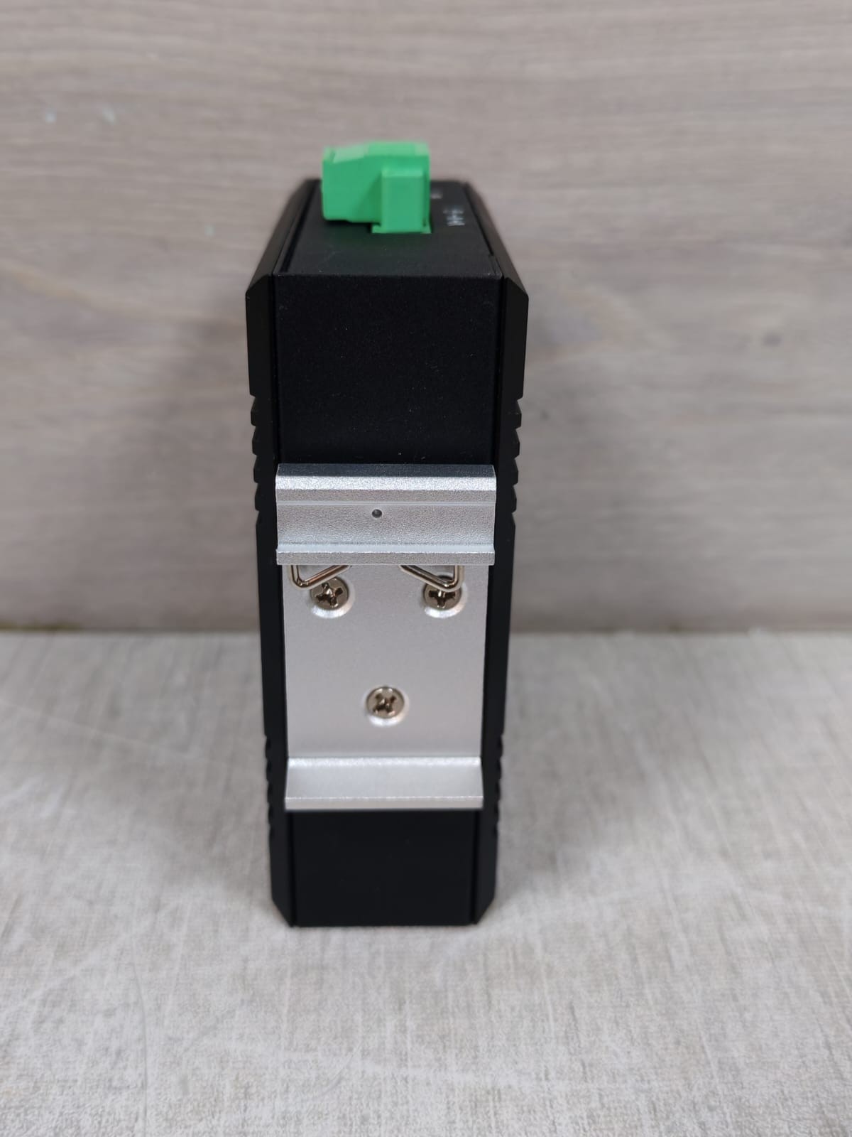 Uotek UT-2601GSM-SC UOTEK UT-2601GSM-SC 1-Port 1000M Network Fiber Optical Transceiver 8