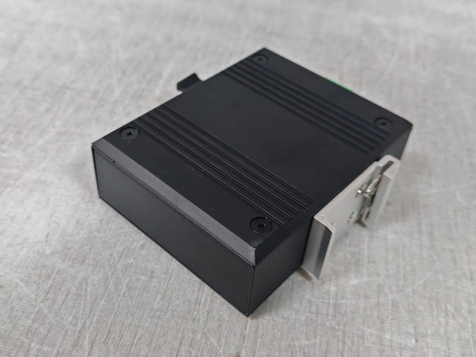 Uotek UT-2601GSM-SC UOTEK UT-2601GSM-SC 1-Port 1000M Network Fiber Optical Transceiver 10