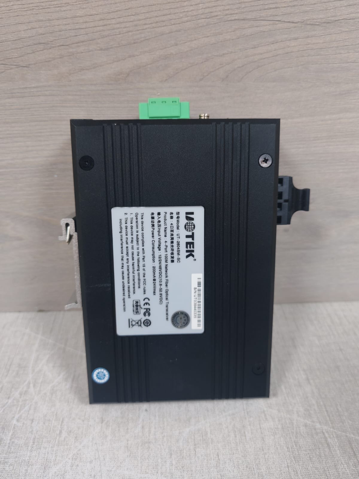 Uotek UT-2604SM-SC UOTEK UT-2604SM-SC 4-Port 100M Network Fiber Optical Transceiver 4