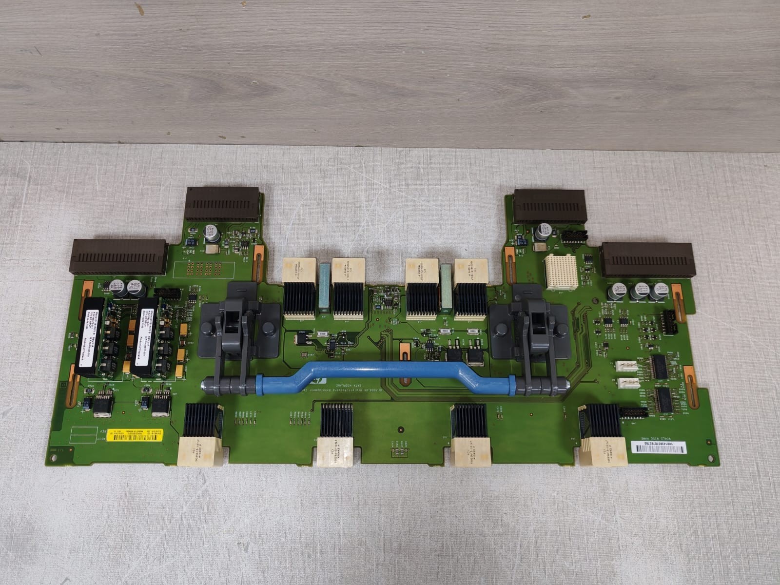 hp 430148-001 HP 430148-001 MIDPLANE BACKPLANE BOARD 8