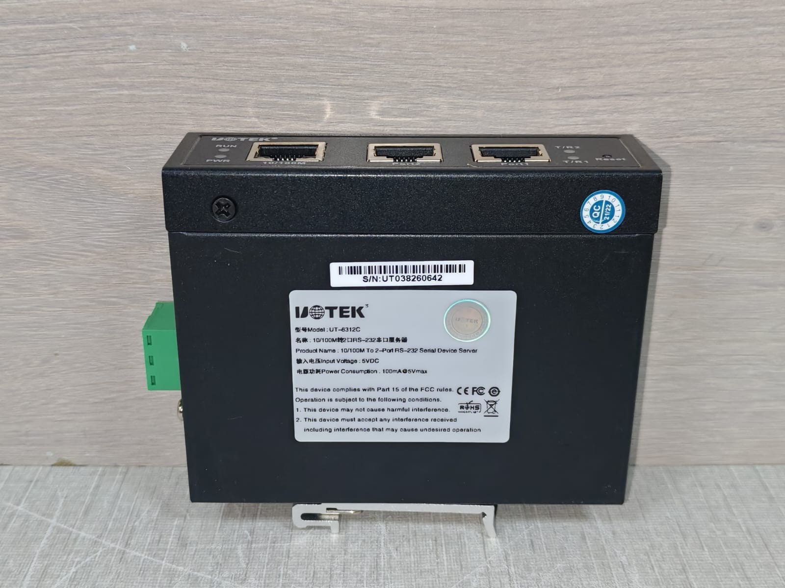 Uotek UT-6312C UOTEK UT-6312C 10/100M To 2-Port RS-232 Serial Device Server 4