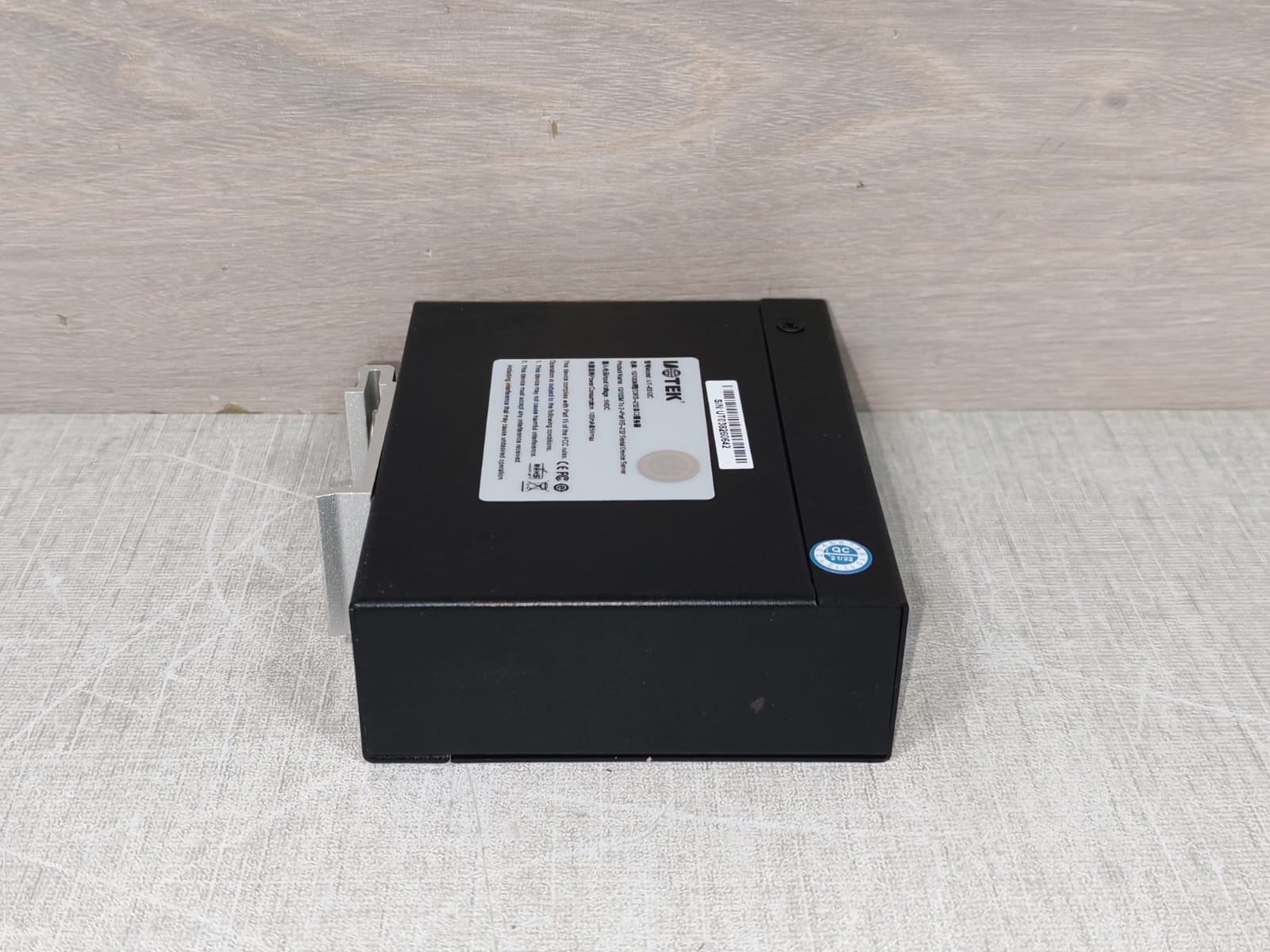 Uotek UT-6312C UOTEK UT-6312C 10/100M To 2-Port RS-232 Serial Device Server 7