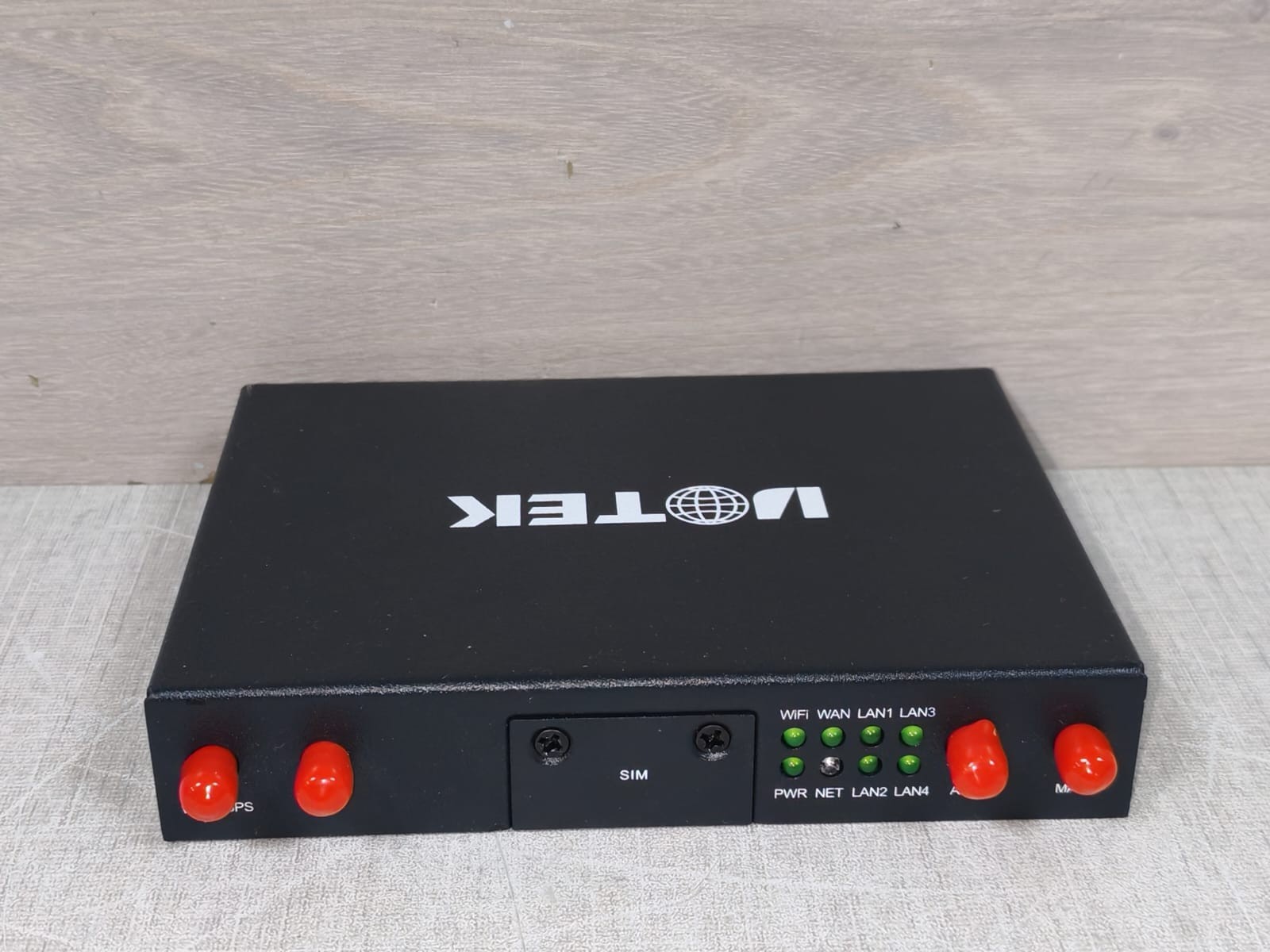 Uotek R9607-FS UOTEK R9607-FS 4G Industrial Router (1WAN+1LAN) 8