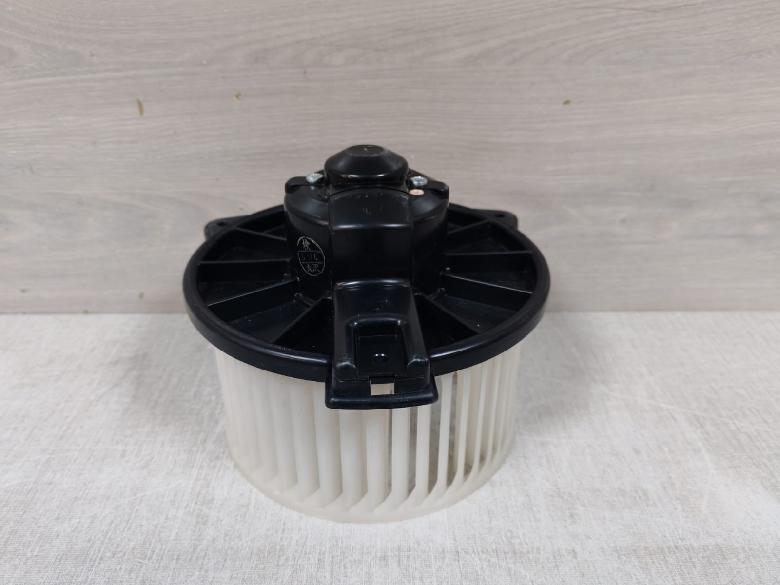 Toyota 87103-60172 87103-60172 TOYOTA Motor Sub-ASSY Fan Heater 6