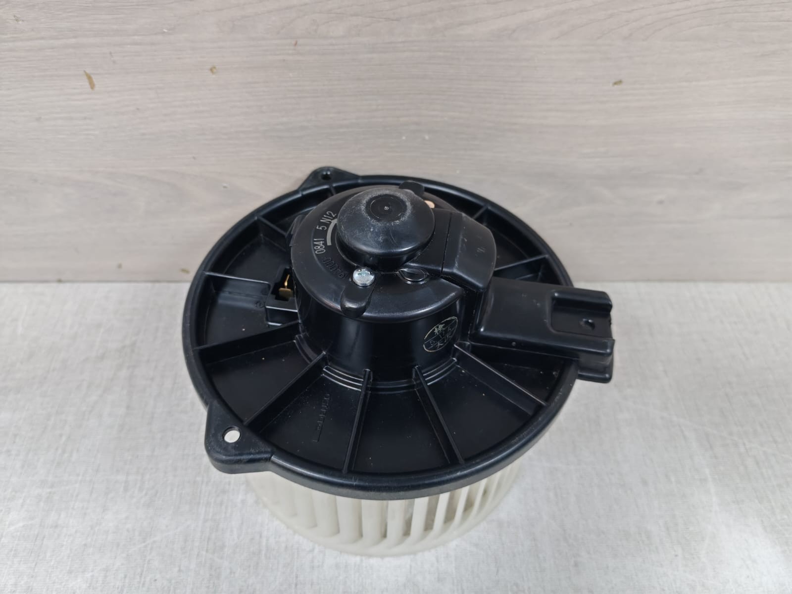 Toyota 87103-60172 87103-60172 TOYOTA Motor Sub-ASSY Fan Heater 7