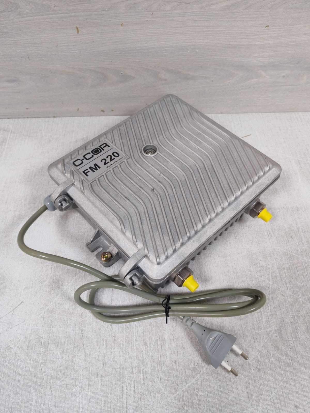 C-COR FM220-PPA2N-FM5-E C-COR FM 220 / FM220-PPA2N-FM5-E 90-250V POWER SUPPLY 3