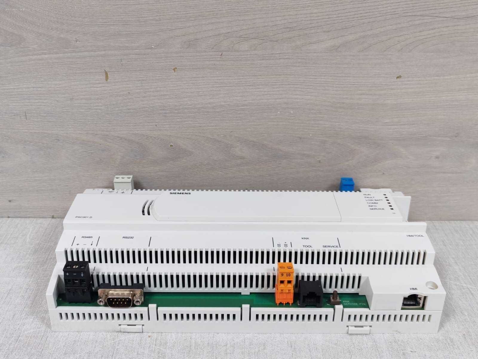 Siemens PXC001.D Siemens PXC001.D System Controller 8