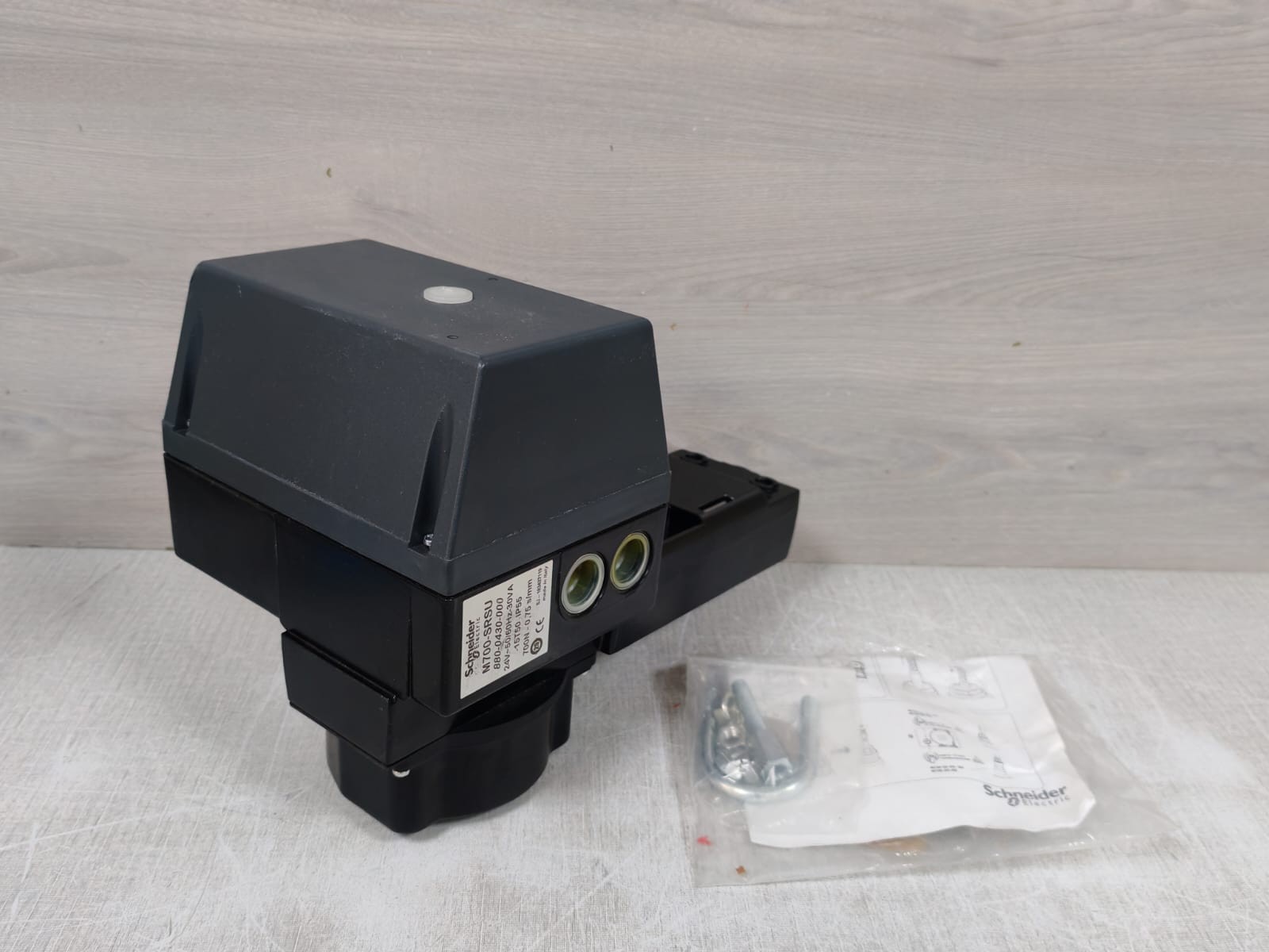 Schneider Electric M700-SRSU Actuator 880-0430-000 24V-50/60Hz-30VA
