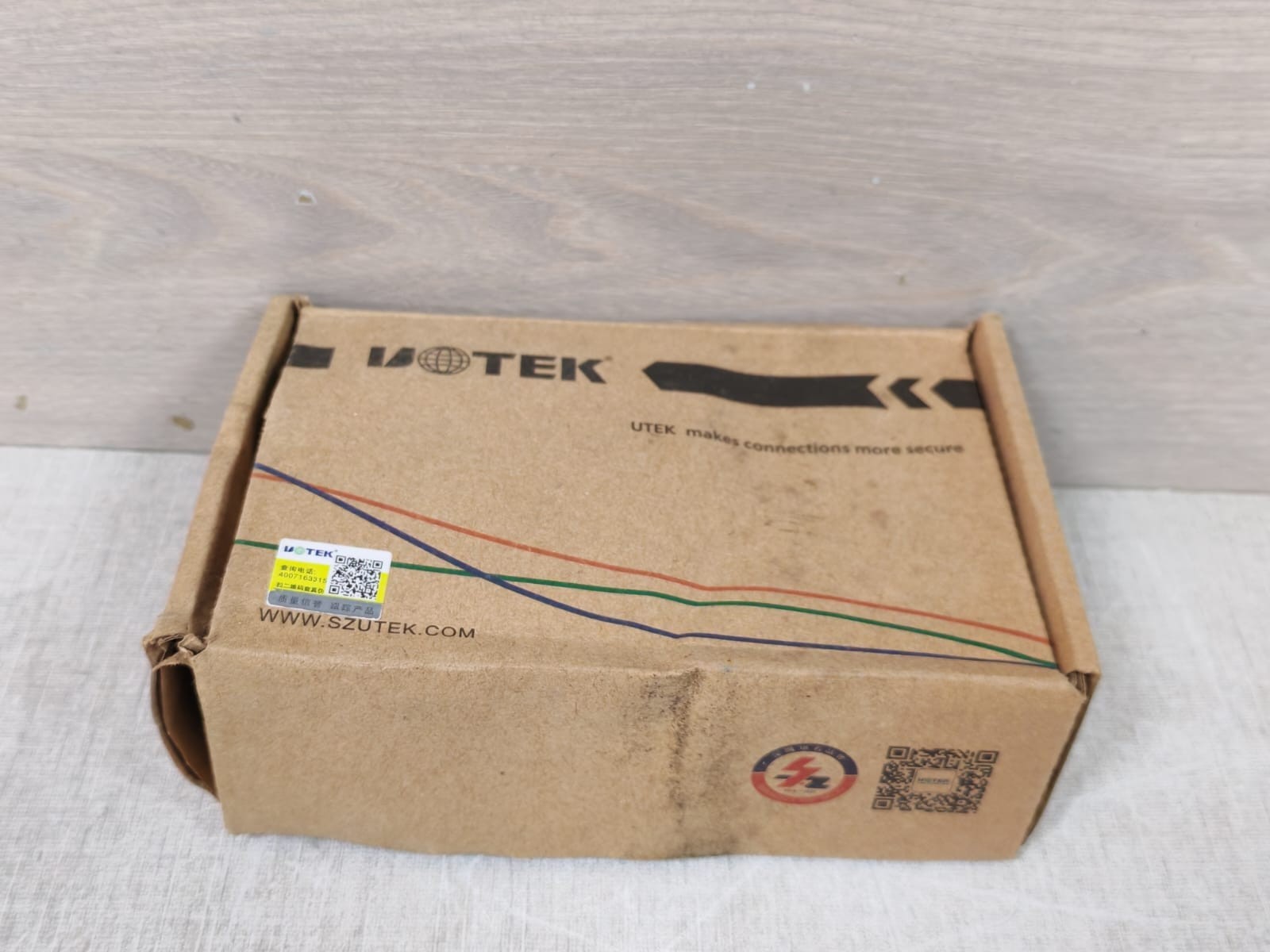 Uotek UT-6311M UOTEK UT-6311M 10/100M to 1Port RS-485/422 Serial Device Server 10