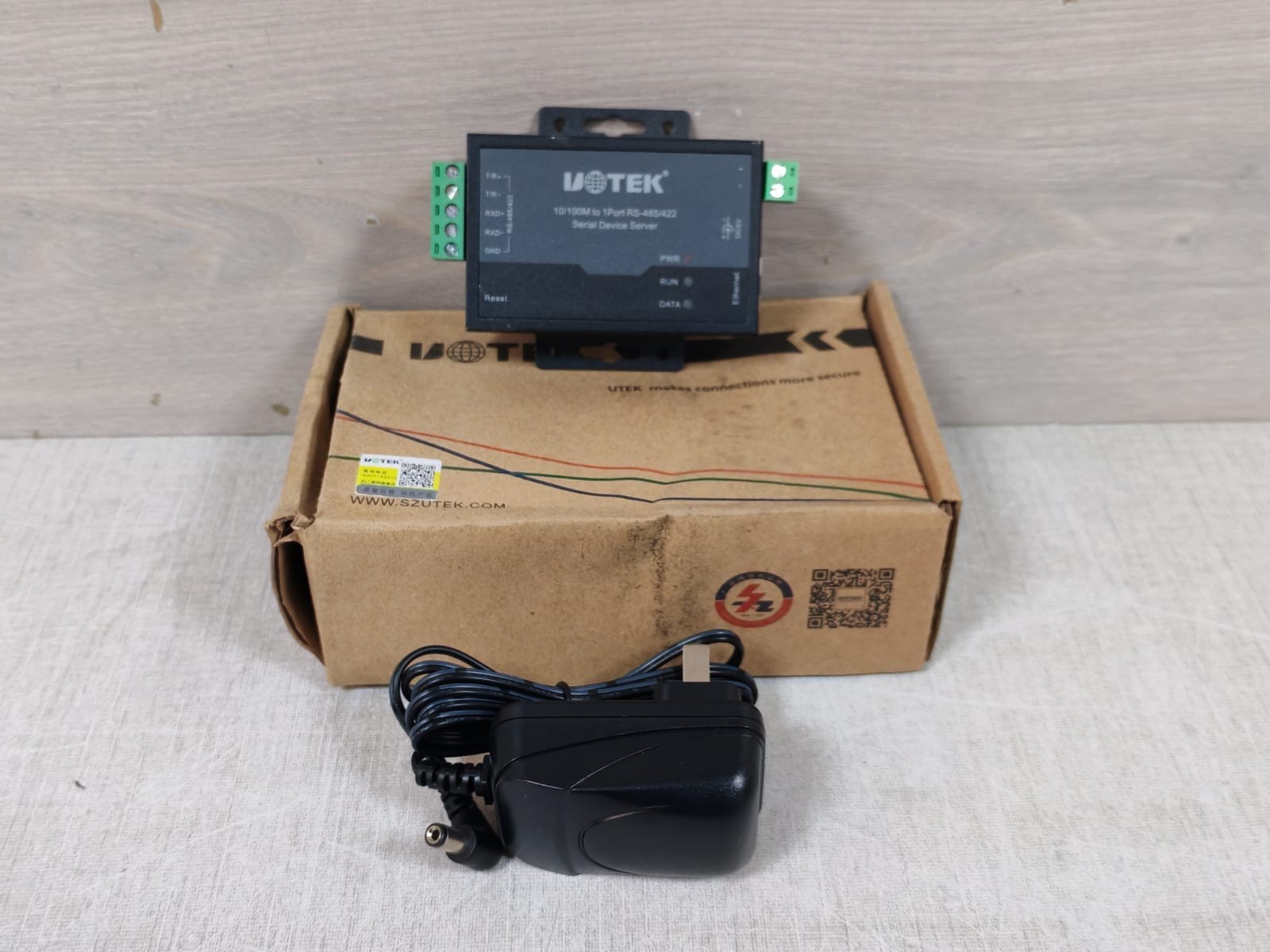 UOTEK UT-6311M 10/100M to 1Port RS-485/422 Serial Device Server