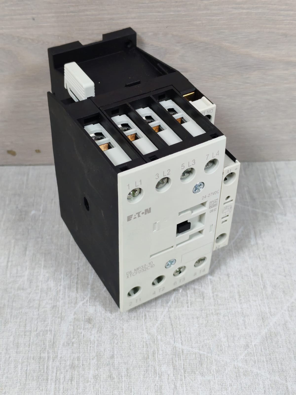 Moeller DILMP32/ DIL MP32.10 EATON DILMP32-10XTCF032C10 POWER CONTACTOR 24-27VDC 5