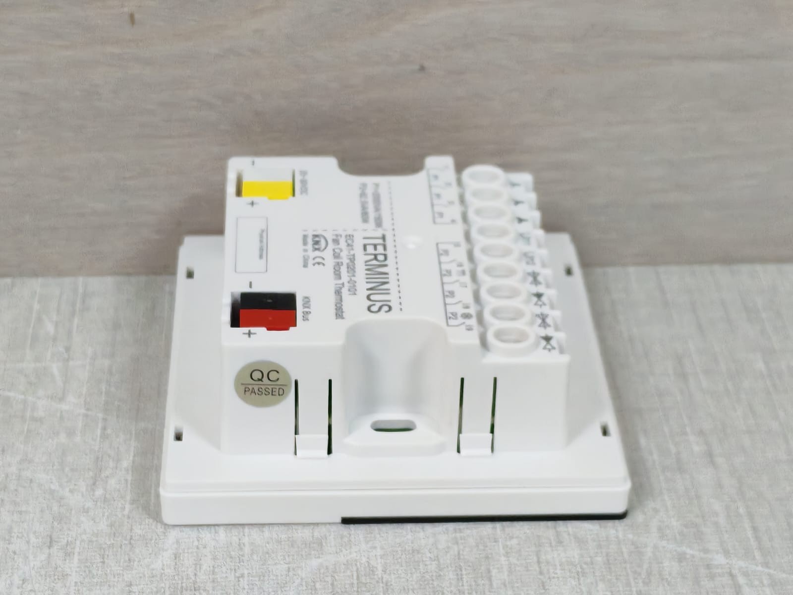 TERMINUS EC41-TP0201-0101 TERMINUS EC41-TP0201-0101 Fan Coil Room Thermostat 5