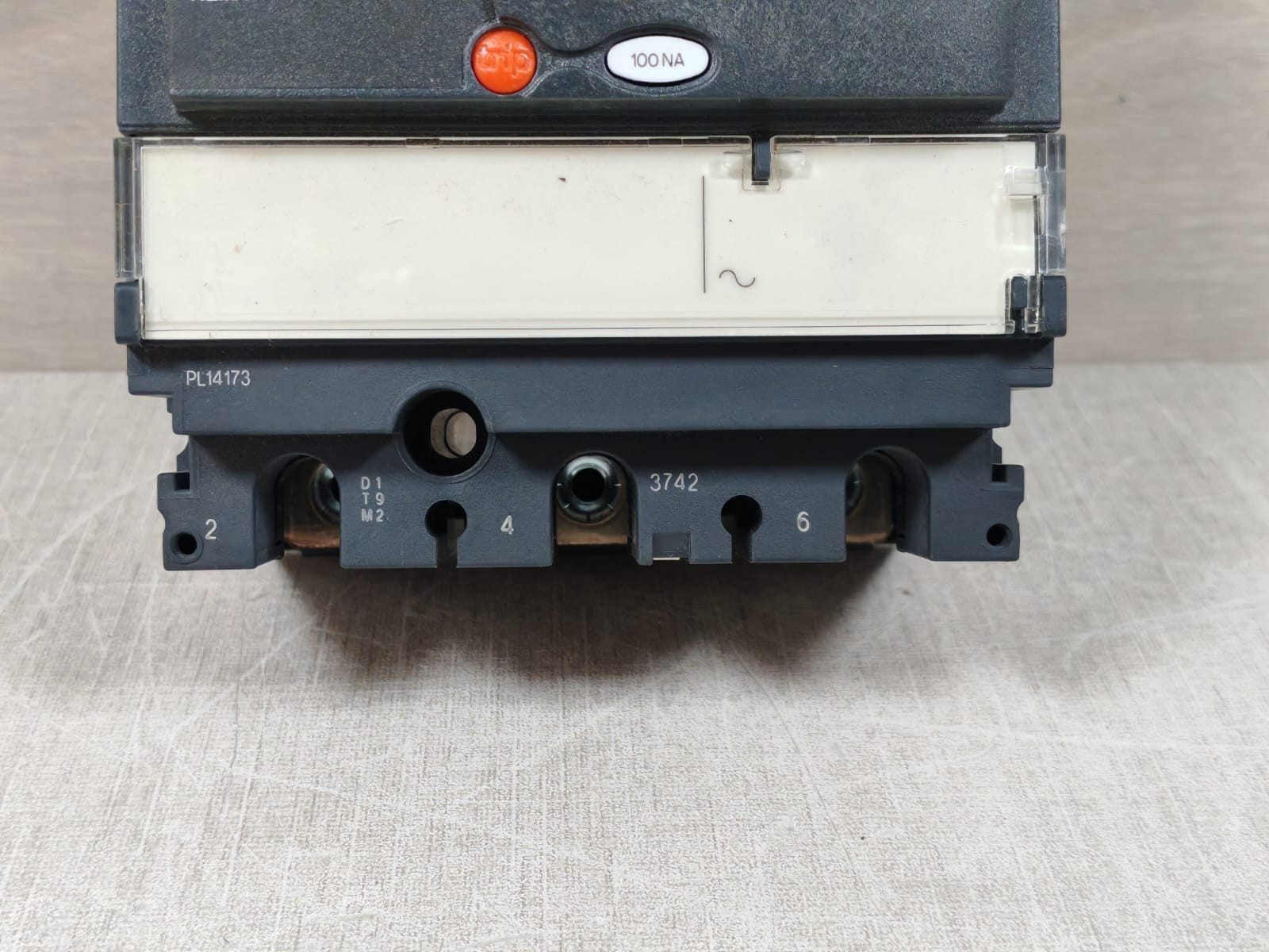 Schneider Electric NSX100NA SCHNEIDER ELECTRIC COMPACT NSX100NA CIRCUIT BREAKER 5