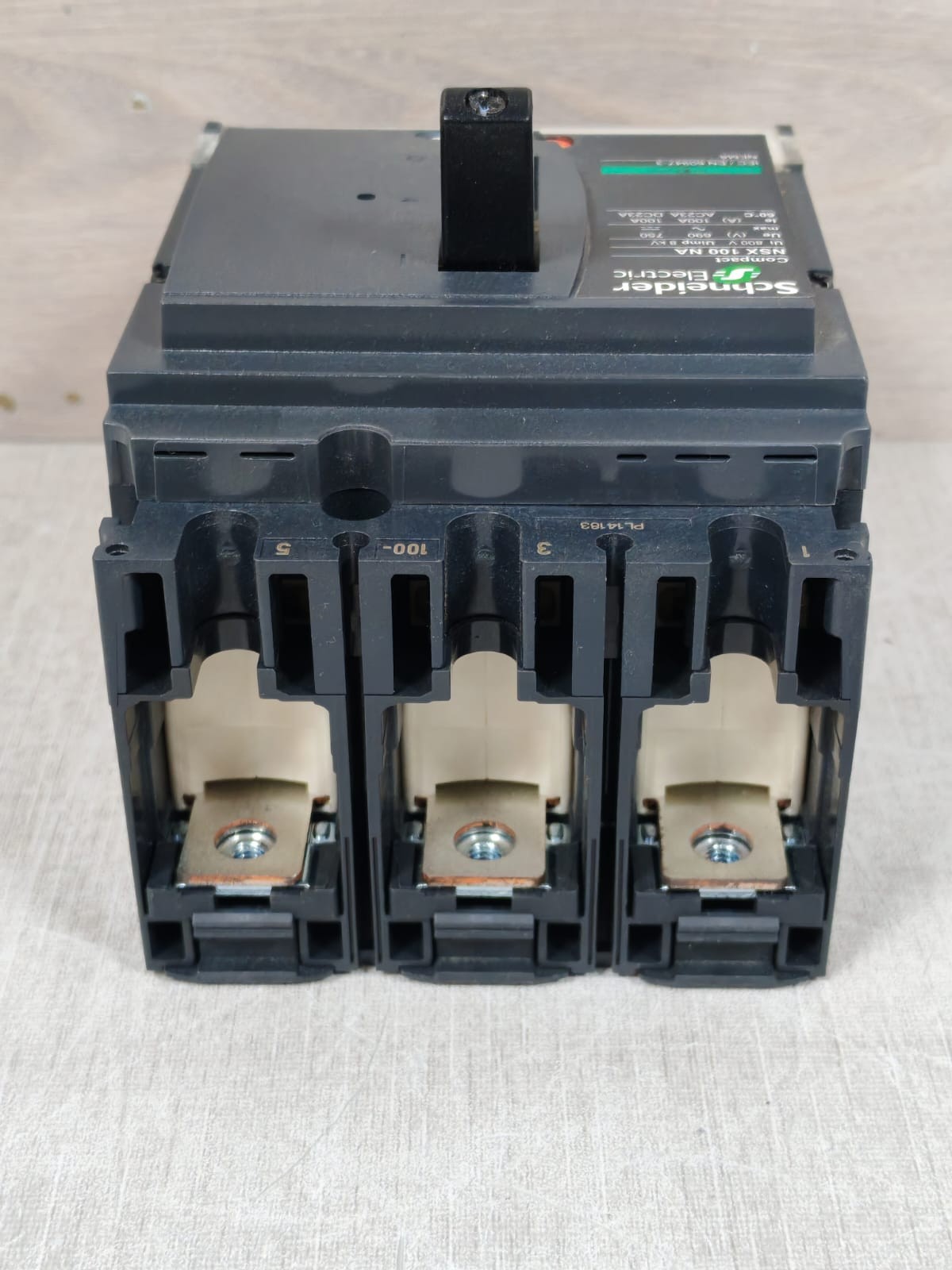 Schneider Electric NSX100NA SCHNEIDER ELECTRIC COMPACT NSX100NA CIRCUIT BREAKER 8