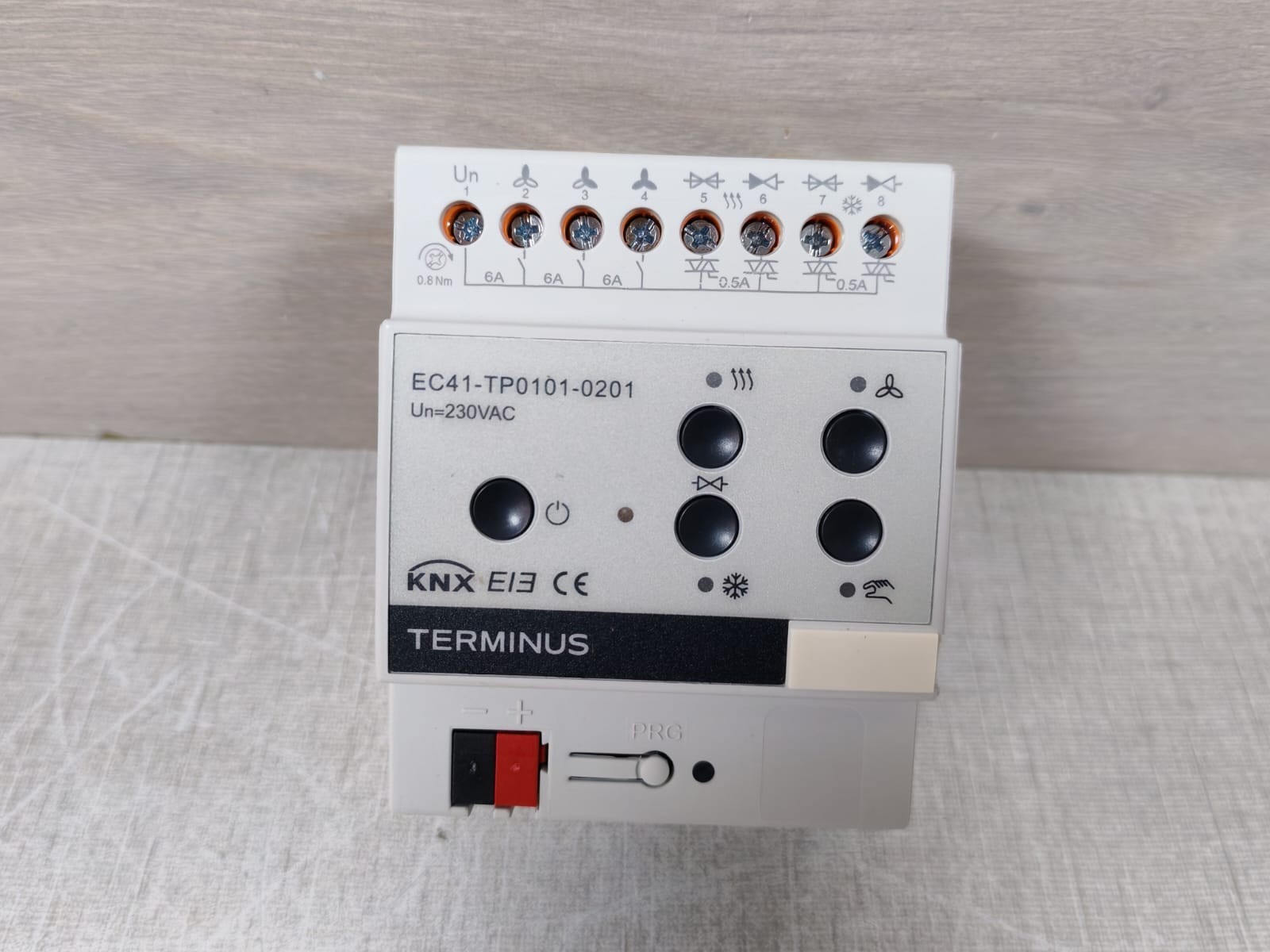 Terminus EC41-TP0101-0201 TERMINUS EC41-TP0101-0201 Fan Coil-Actuator KNX 2