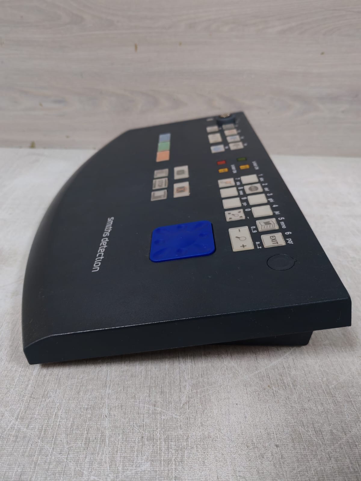 Smiths Detection S8.2SMI 34439002 01 SMITHS DETECTION S8.2SMI 34439002 01 KEYBOARD CONTROLLER 7