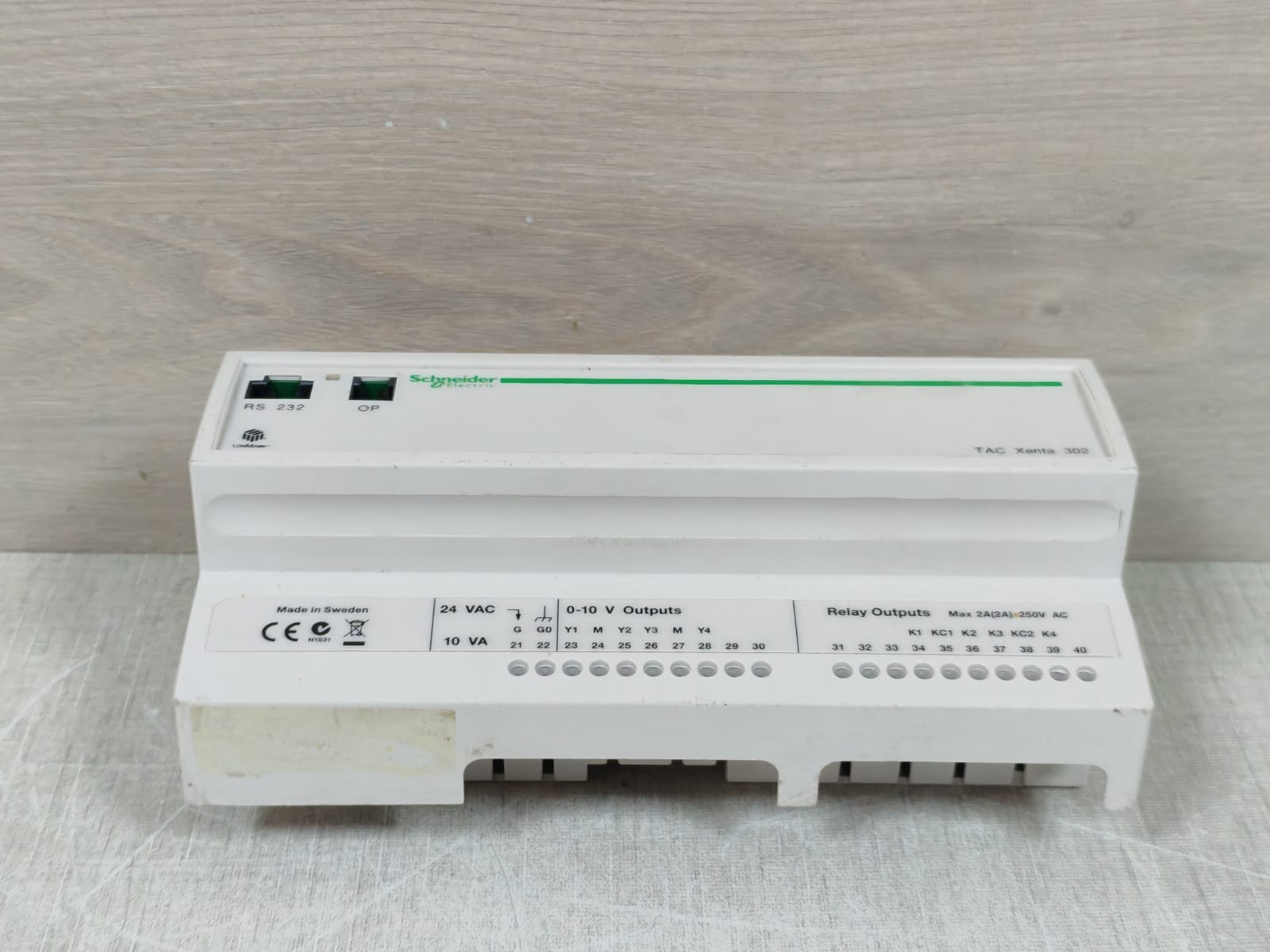 Schneider Electric XENTA-302 Schneider Electric TAC Xenta 302 Control Module -Without Base 3