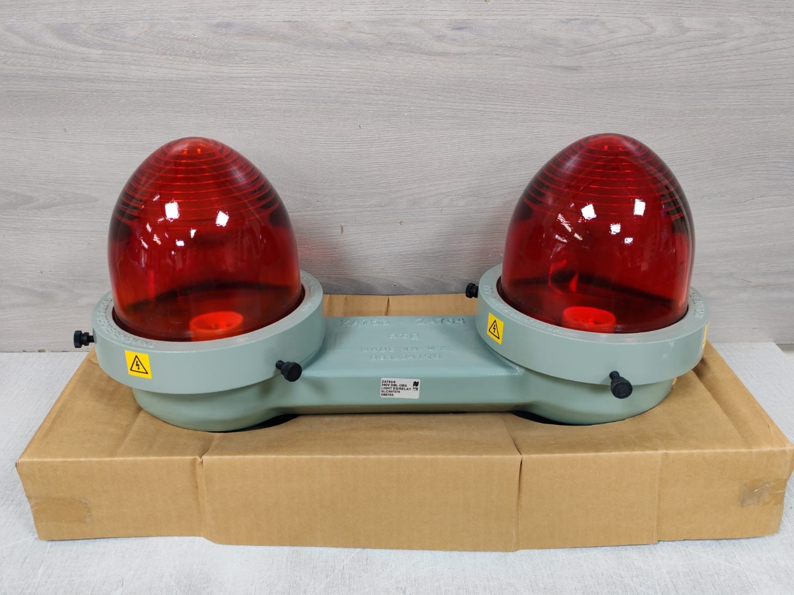 Unbranded SLC007075 ZA753/6 240V / ZA753 ZA764 ATG SLC007075 ZA753/6 240V / ZA753 ZA764 DBL OBS LIGHT ES/RELAY 8