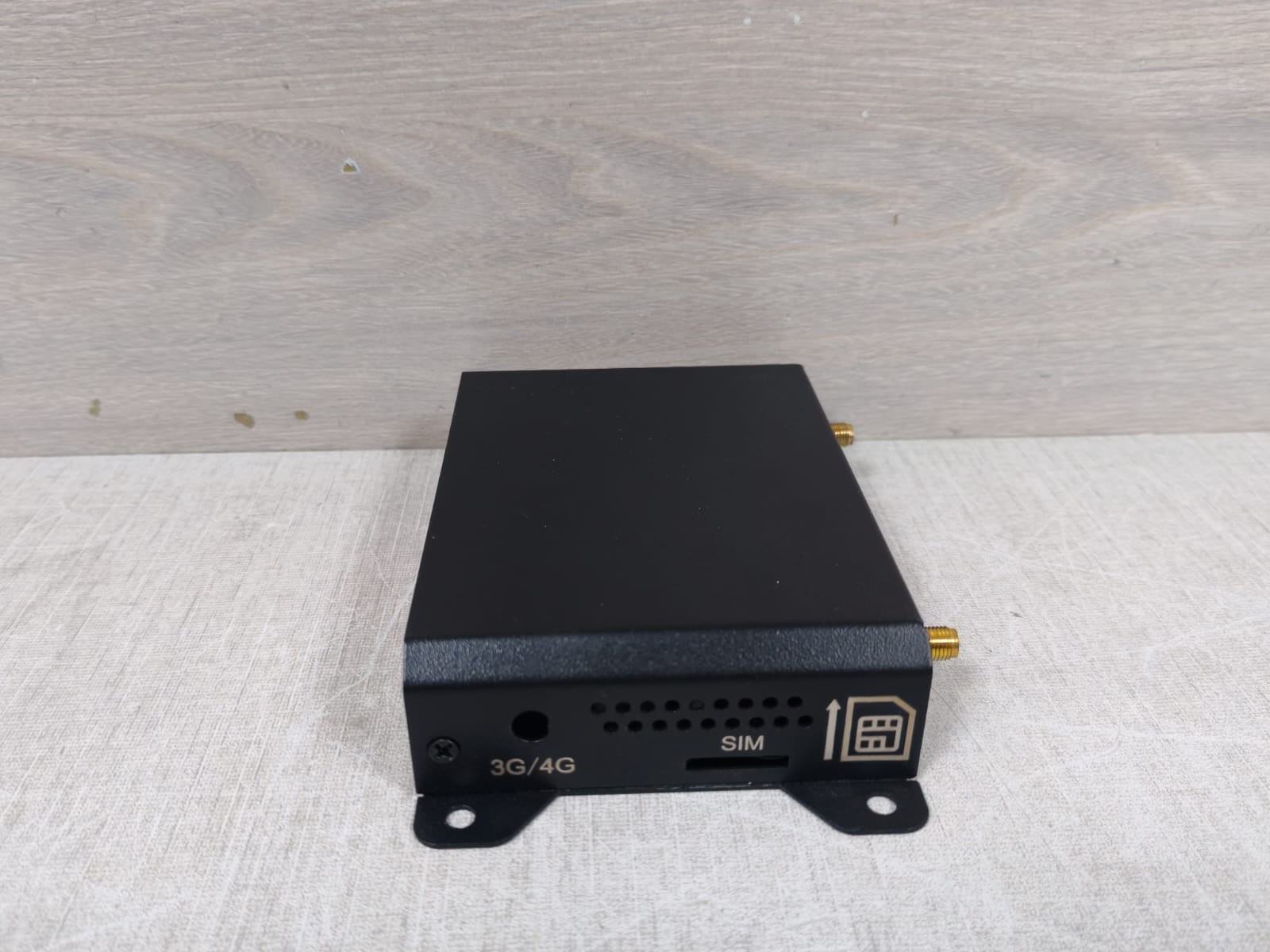 Uotek UT-9110 UOTEK UT-9110 4G Router(1WAN+4LAN) 7