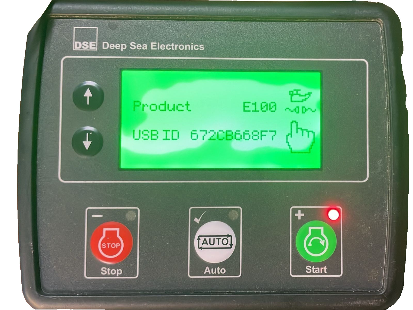 DEEP SEA ELECTRONICS E100 / E100-002-01 DEEP SEA ELECTRONICS E100 / E100-002-01 ENGINE CONTROLLER 2