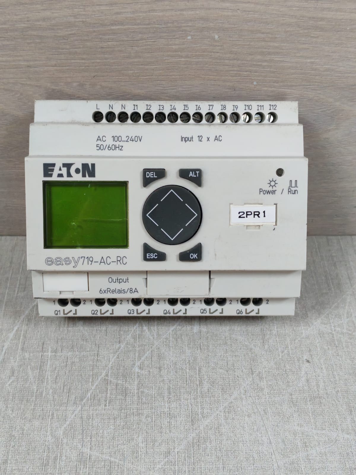 Eaton EASY 719-AC-RC EATON EASY 719-AC-RC CONTROLLER 85-264V 2