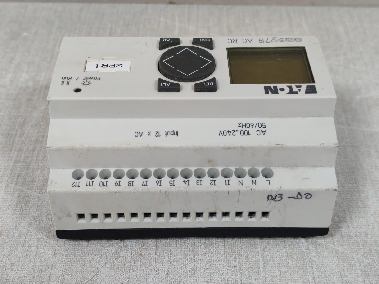 Eaton EASY 719-AC-RC EATON EASY 719-AC-RC CONTROLLER 85-264V 8