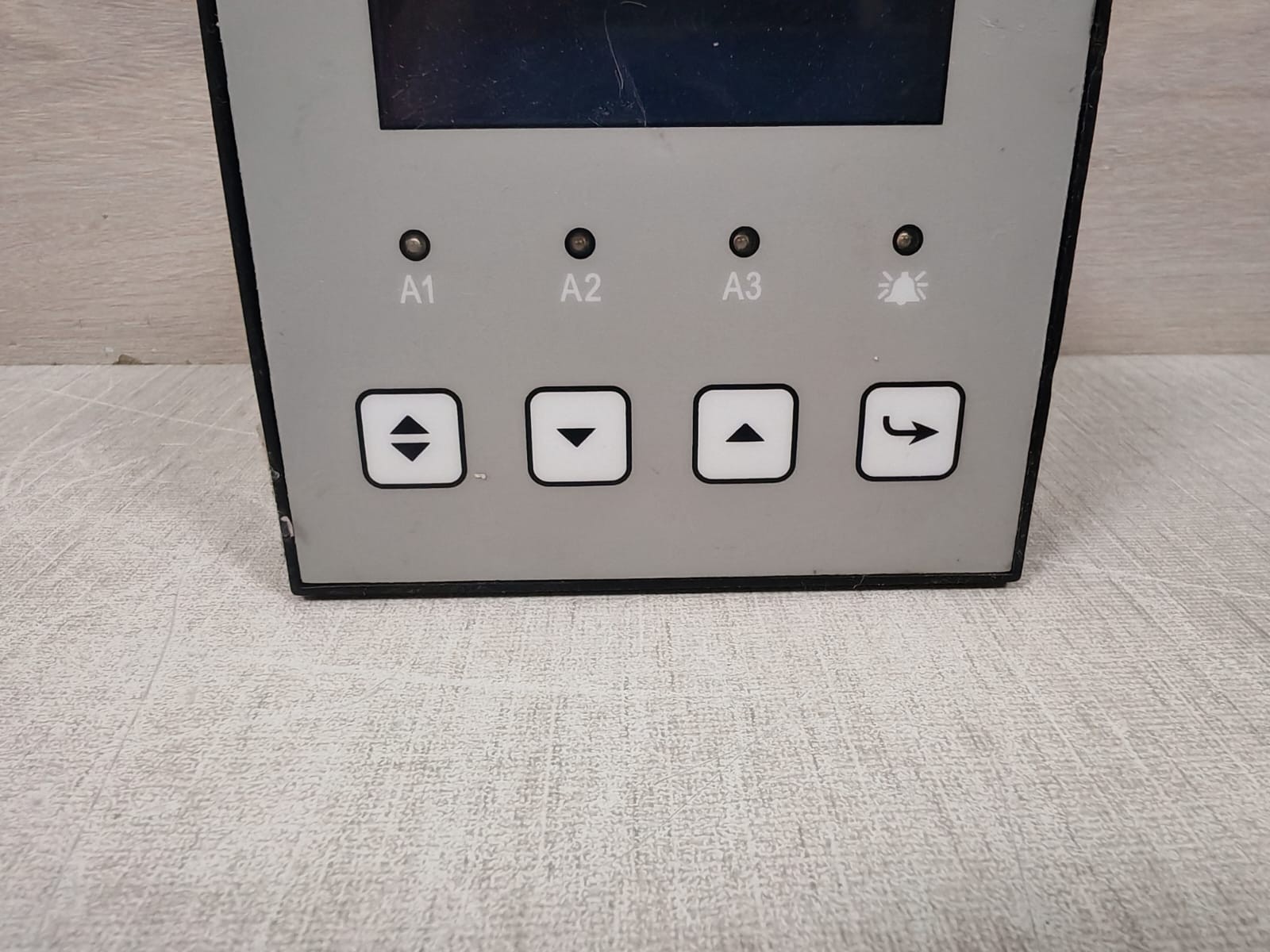 TESAR TSX 1 TESAR TSX 1 THERMAL PROTECTION DEVICE 4