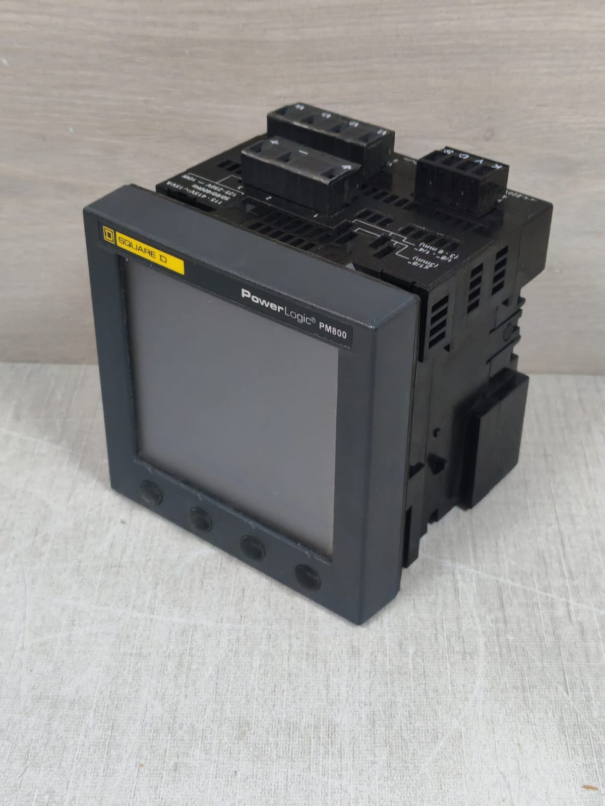 Schneider Electric PM800/PM820 SCHNEIDER ELECTRIC SQUARE D PM800/PM820 /PM8M22 POWERLOGIC POWER METER 4