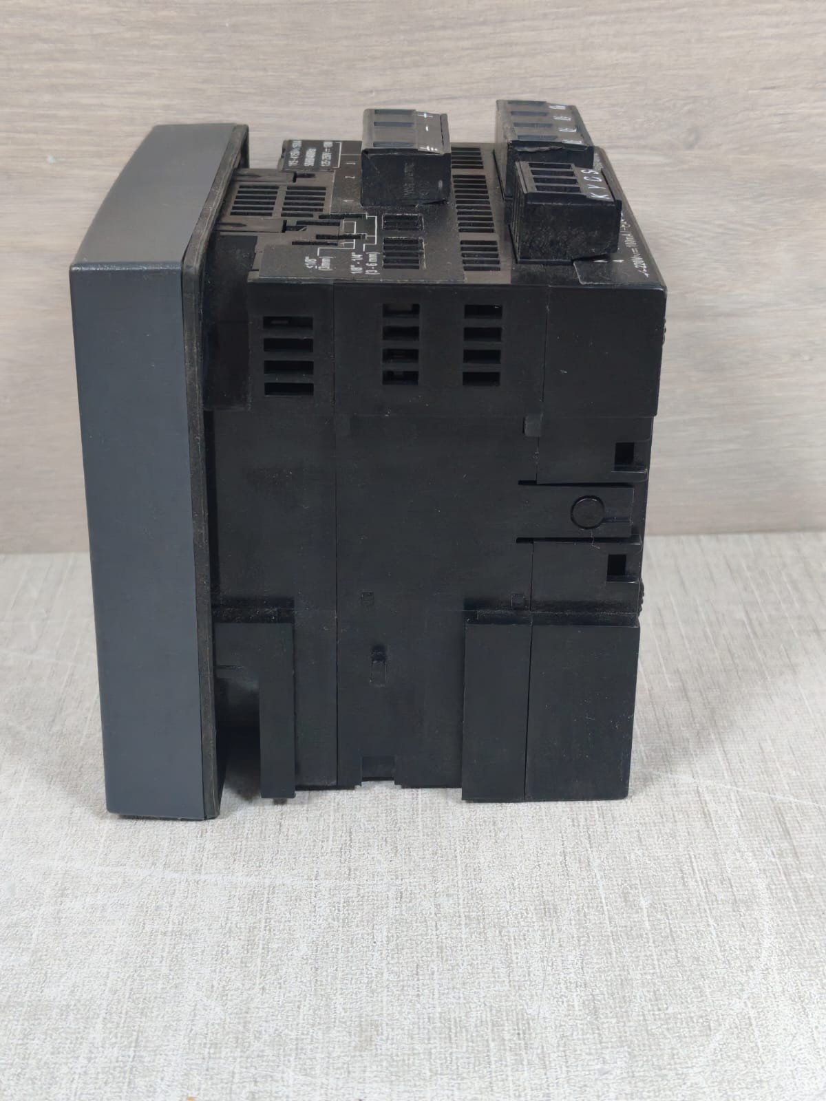 Schneider Electric PM800/PM820 SCHNEIDER ELECTRIC SQUARE D PM800/PM820 /PM8M22 POWERLOGIC POWER METER 6