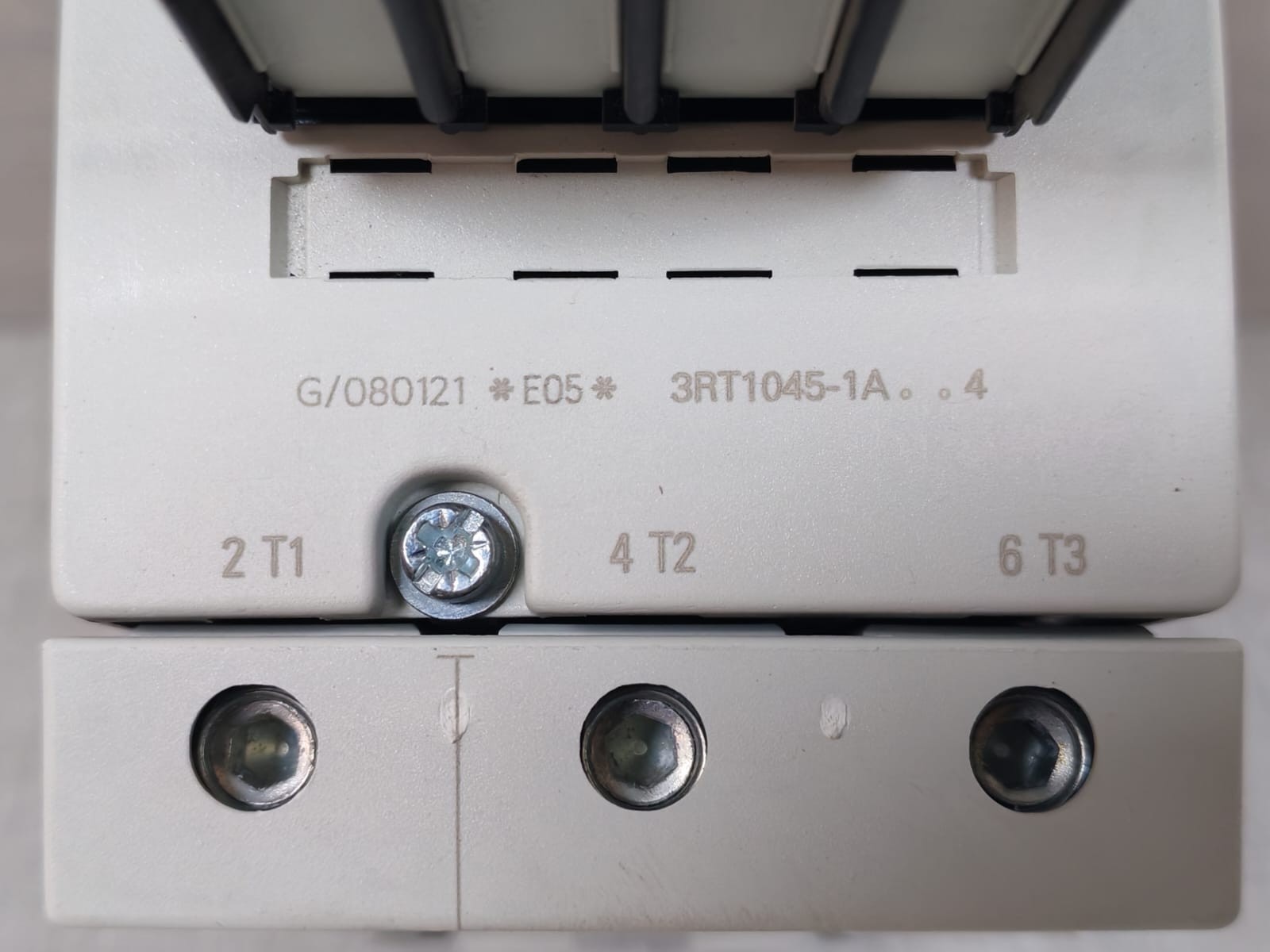 Siemens 3RT1045-1AP04 Siemens 3RT1045-1AP04 Power Contactor 3