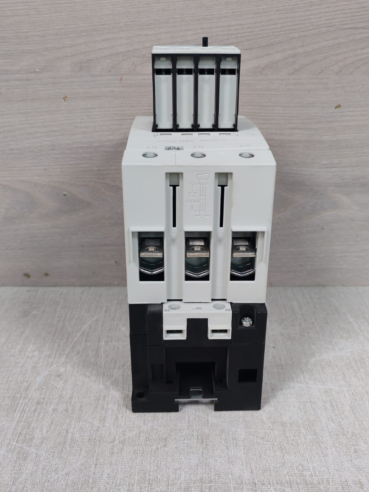 Siemens 3RT1045-1AP04 Siemens 3RT1045-1AP04 Power Contactor 10