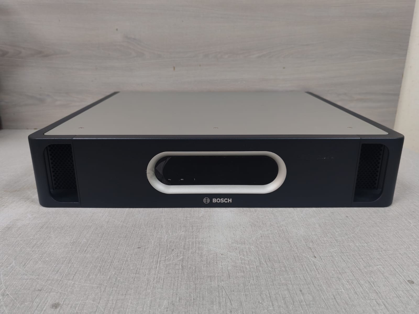 Bosch F01U010341 BOSCH PRS-1B500 MAT/N:F01U010341 HW06/05 POWER AMPLIFIER 880VA 2