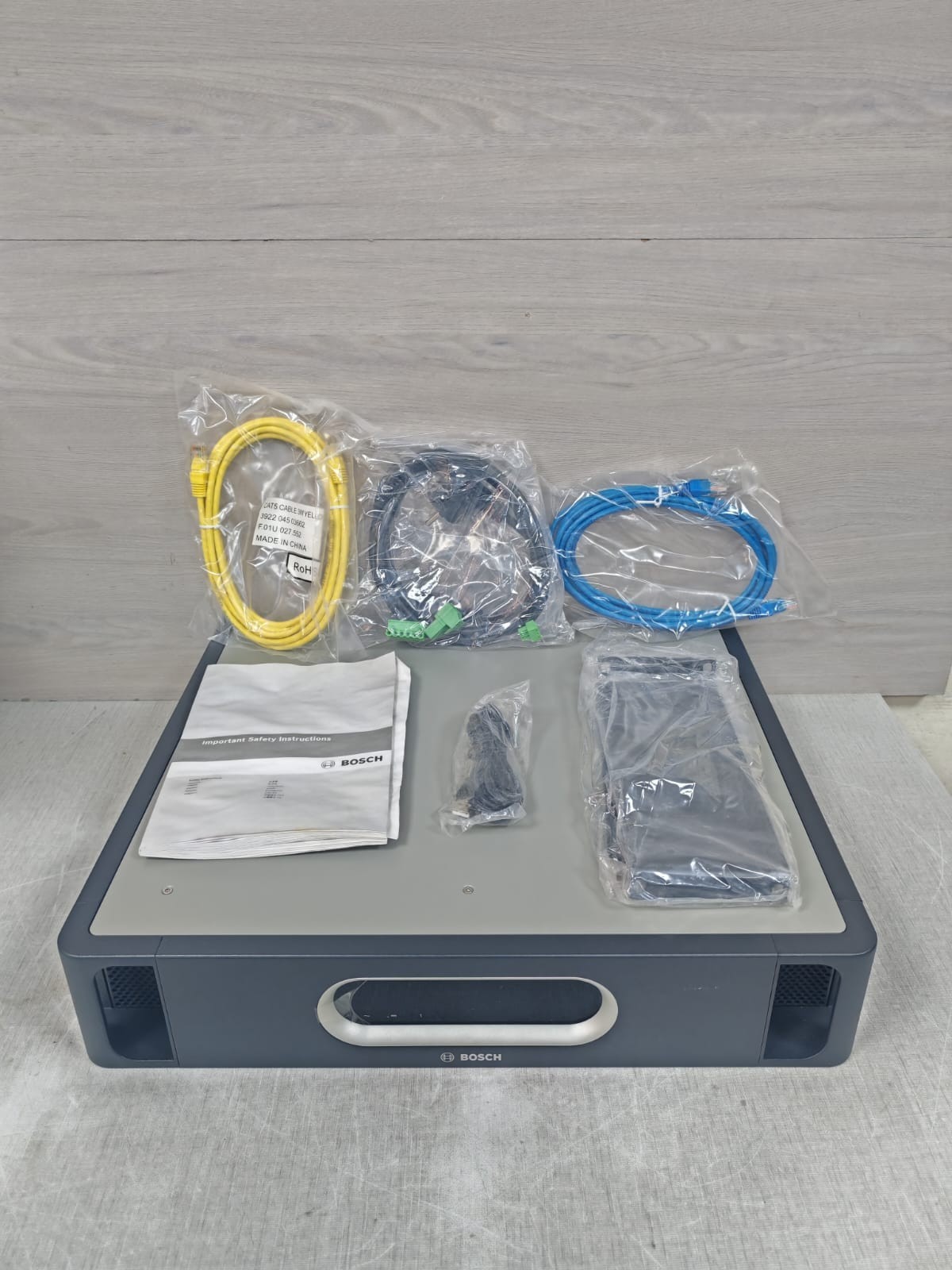 BOSCH PRS-1B500 MAT/N:F01U010341 HW06/05 POWER AMPLIFIER 880VA